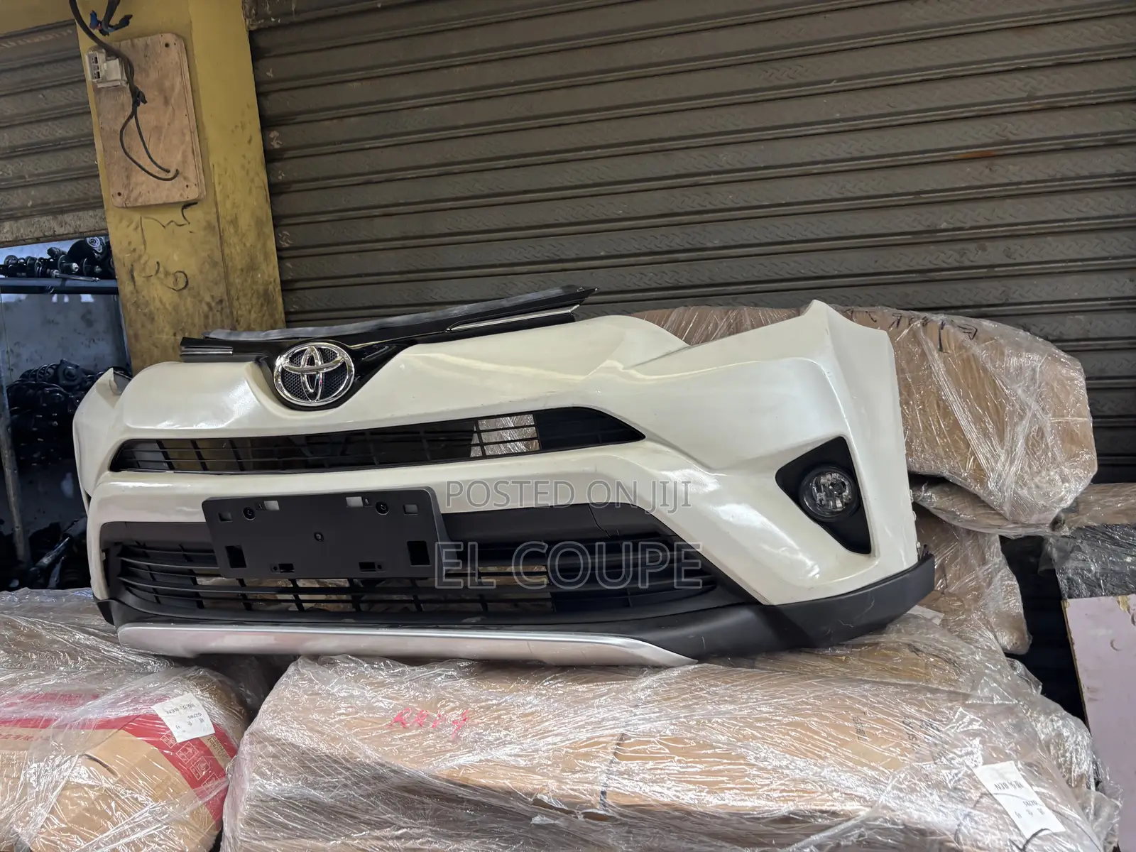 Toyota Rav4 2016-2017-2018 Front Bumper Complete