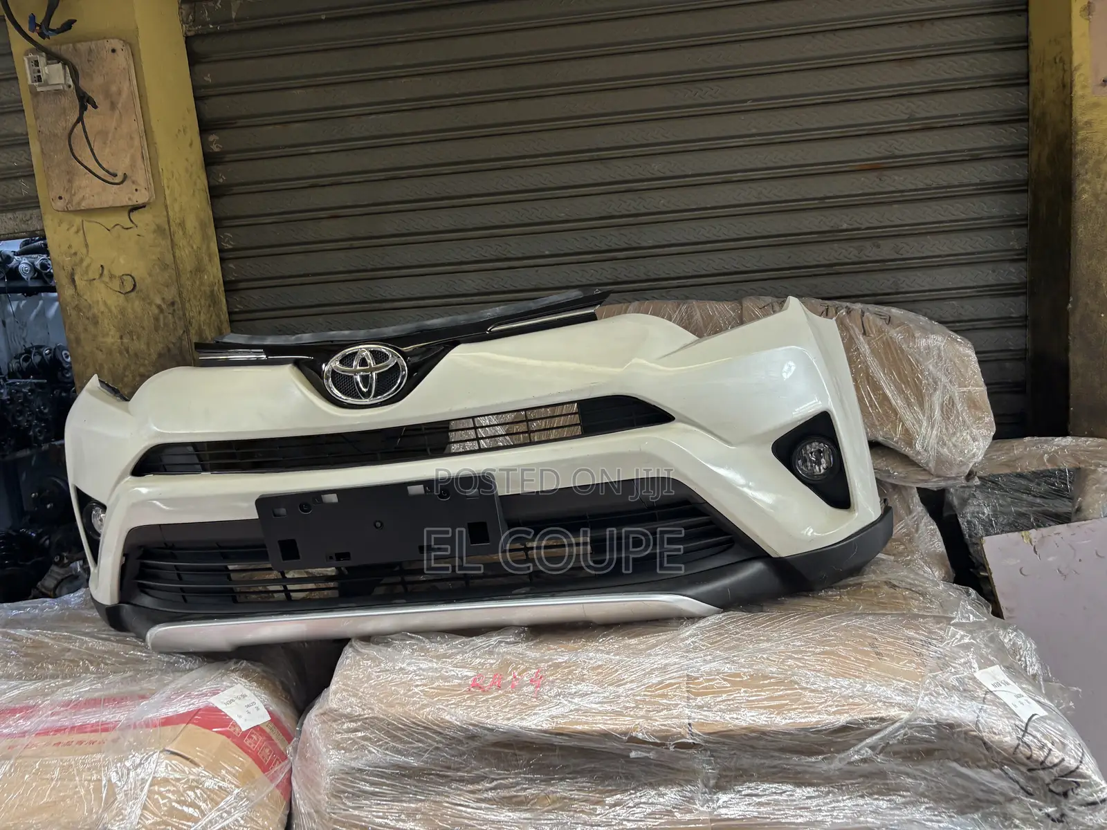 Toyota Rav4 2016-2017-2018 Front Bumper Complete