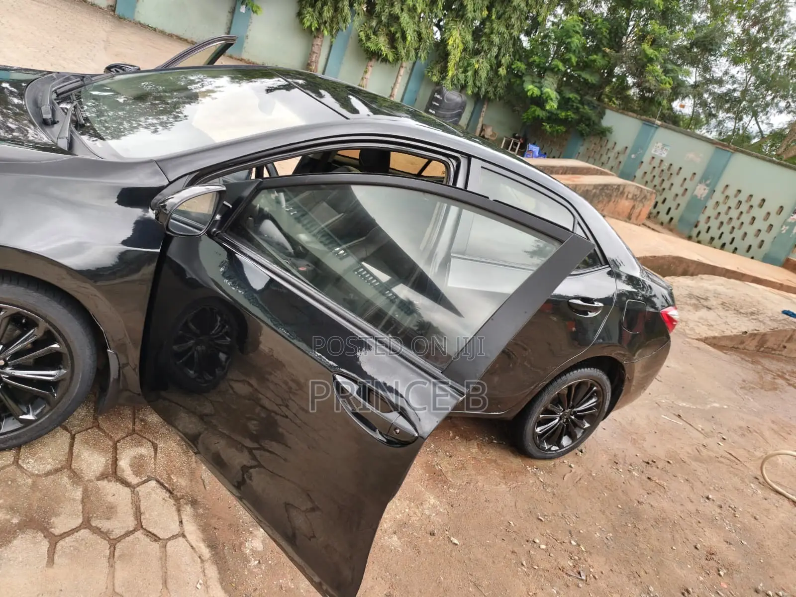 Toyota Corolla S 4dr Sedan (1.8L 4cyl CVT) 2015 Black