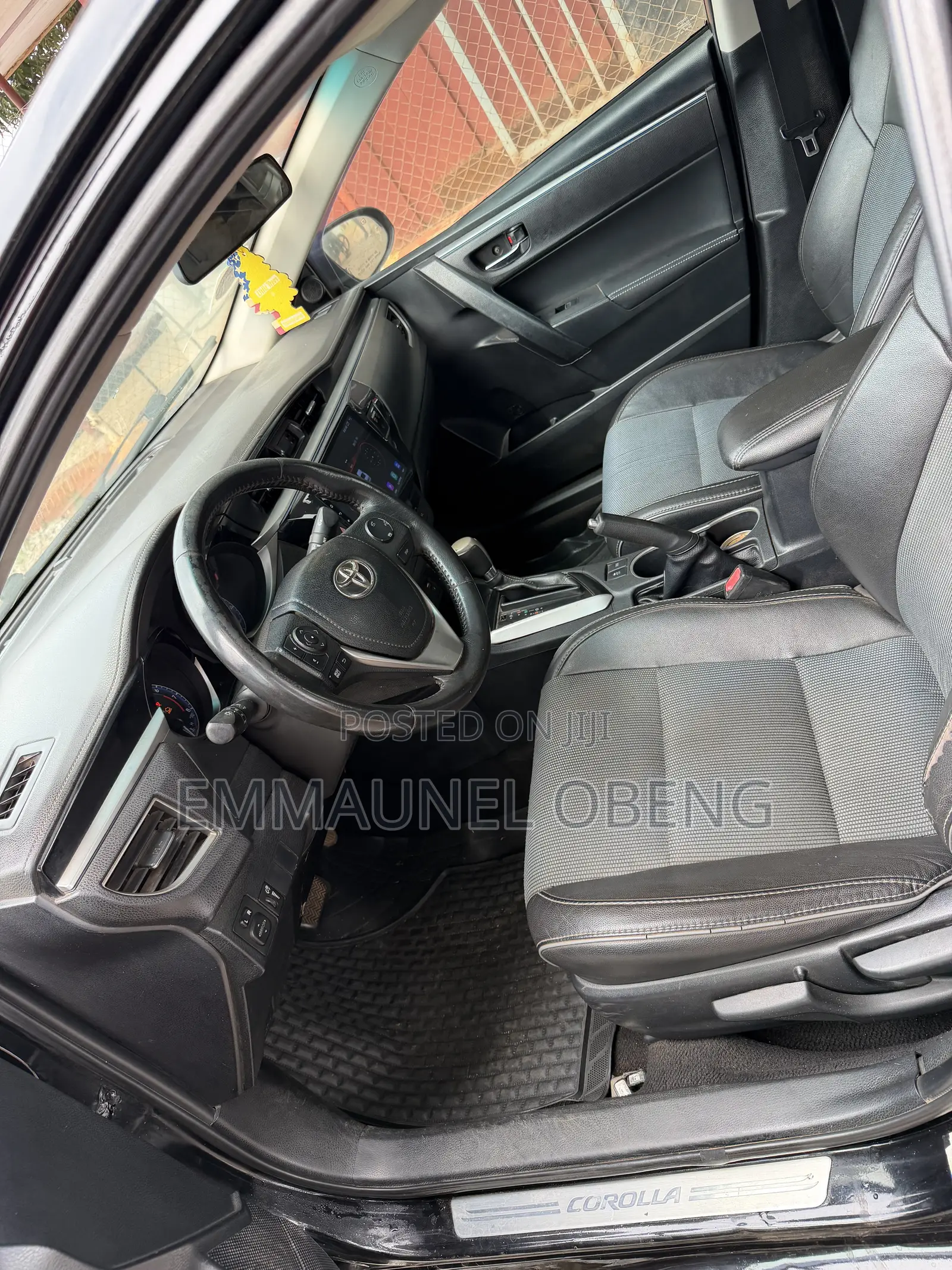 Toyota Corolla 2016 Black