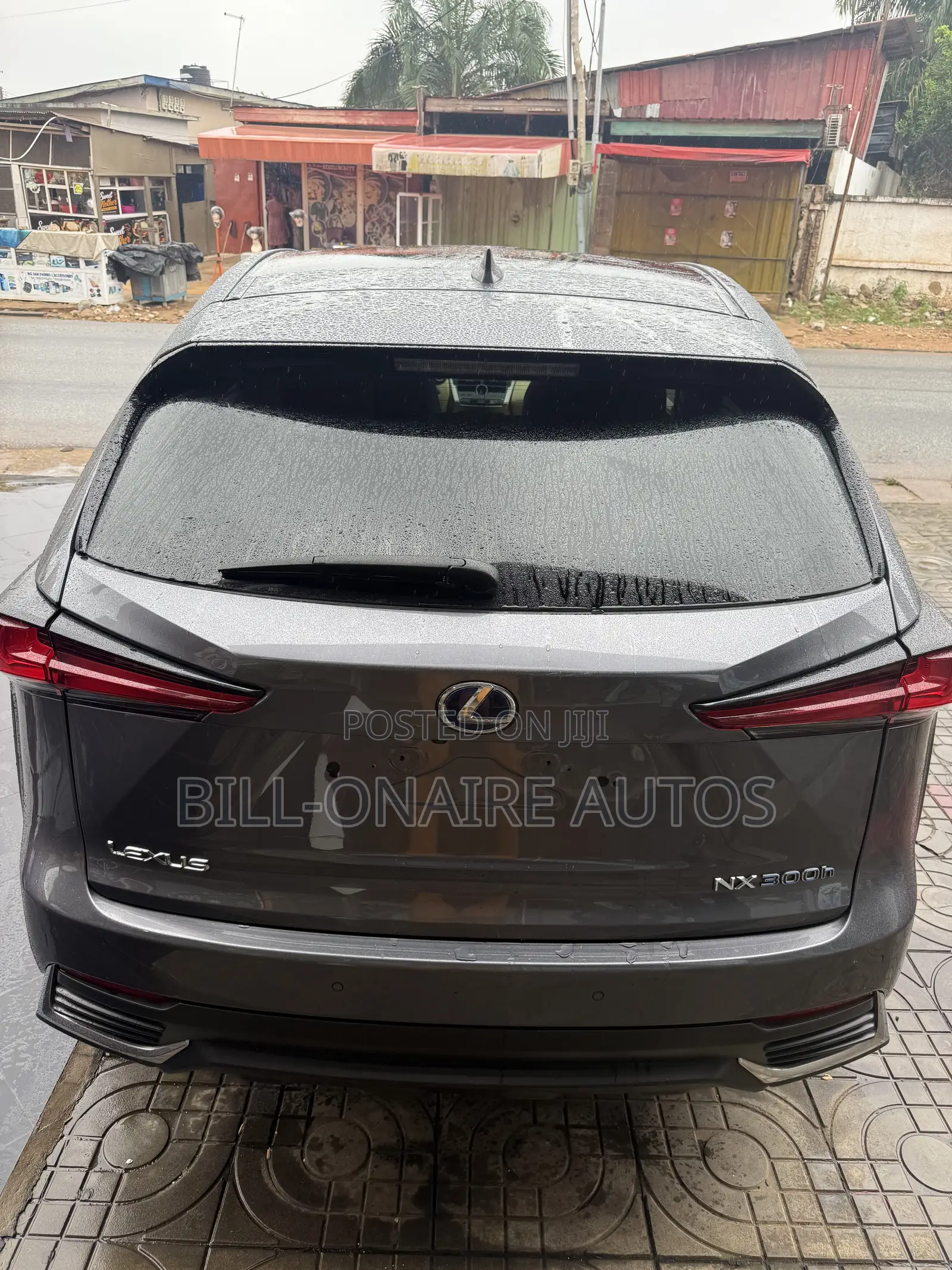 Lexus NX 300h FWD 2018 Gray