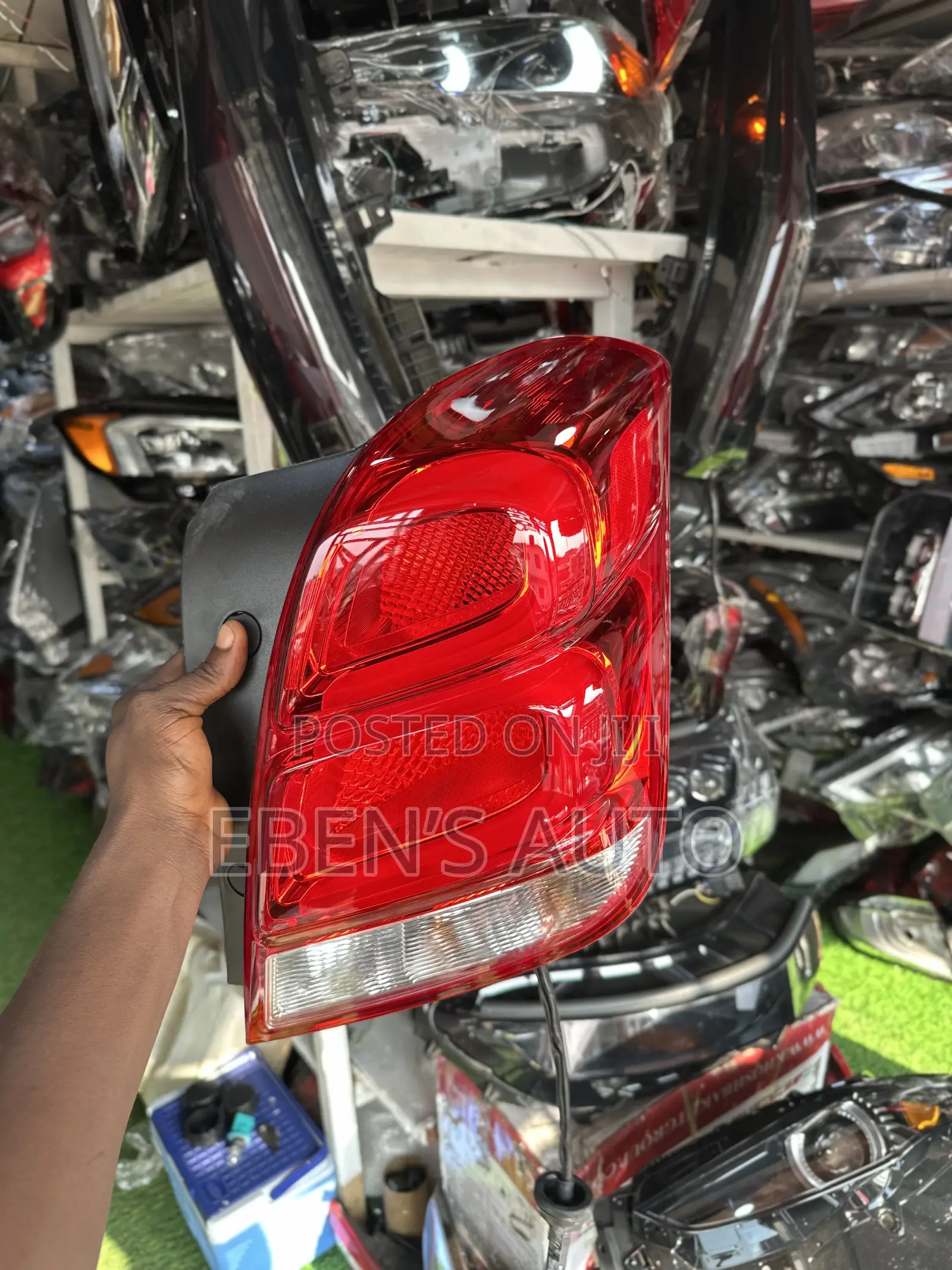 Chevrolet Trax 2020 Taillight