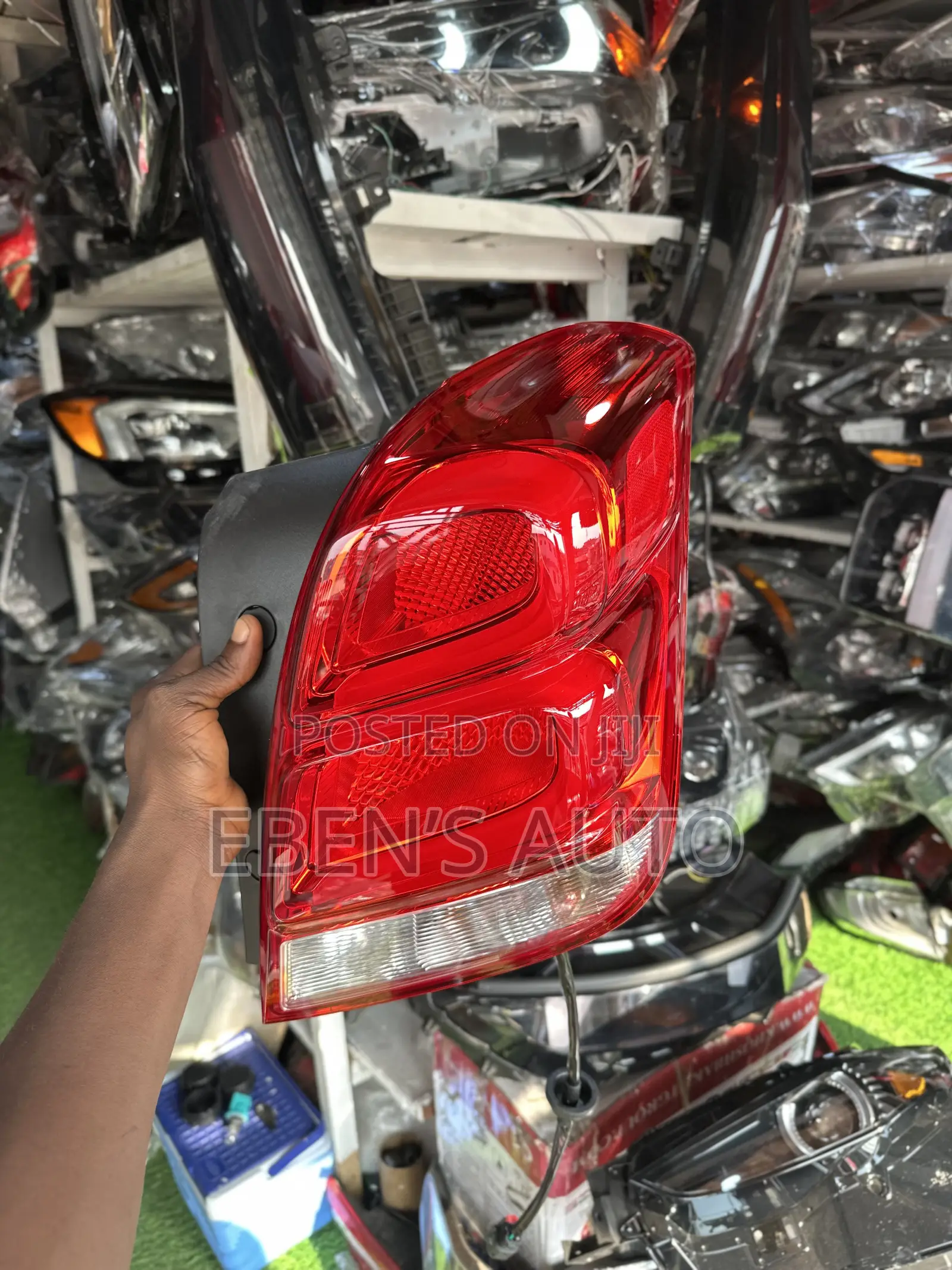 Chevrolet Trax 2020 Taillight