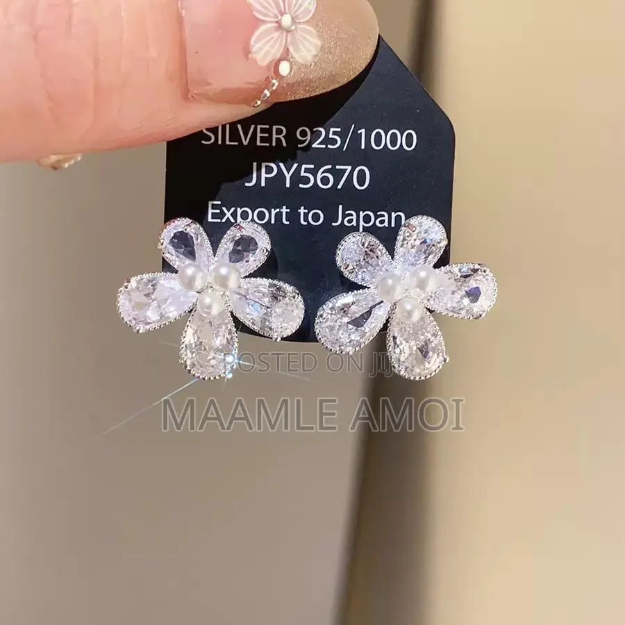Bridal / Bold Classy Earrings