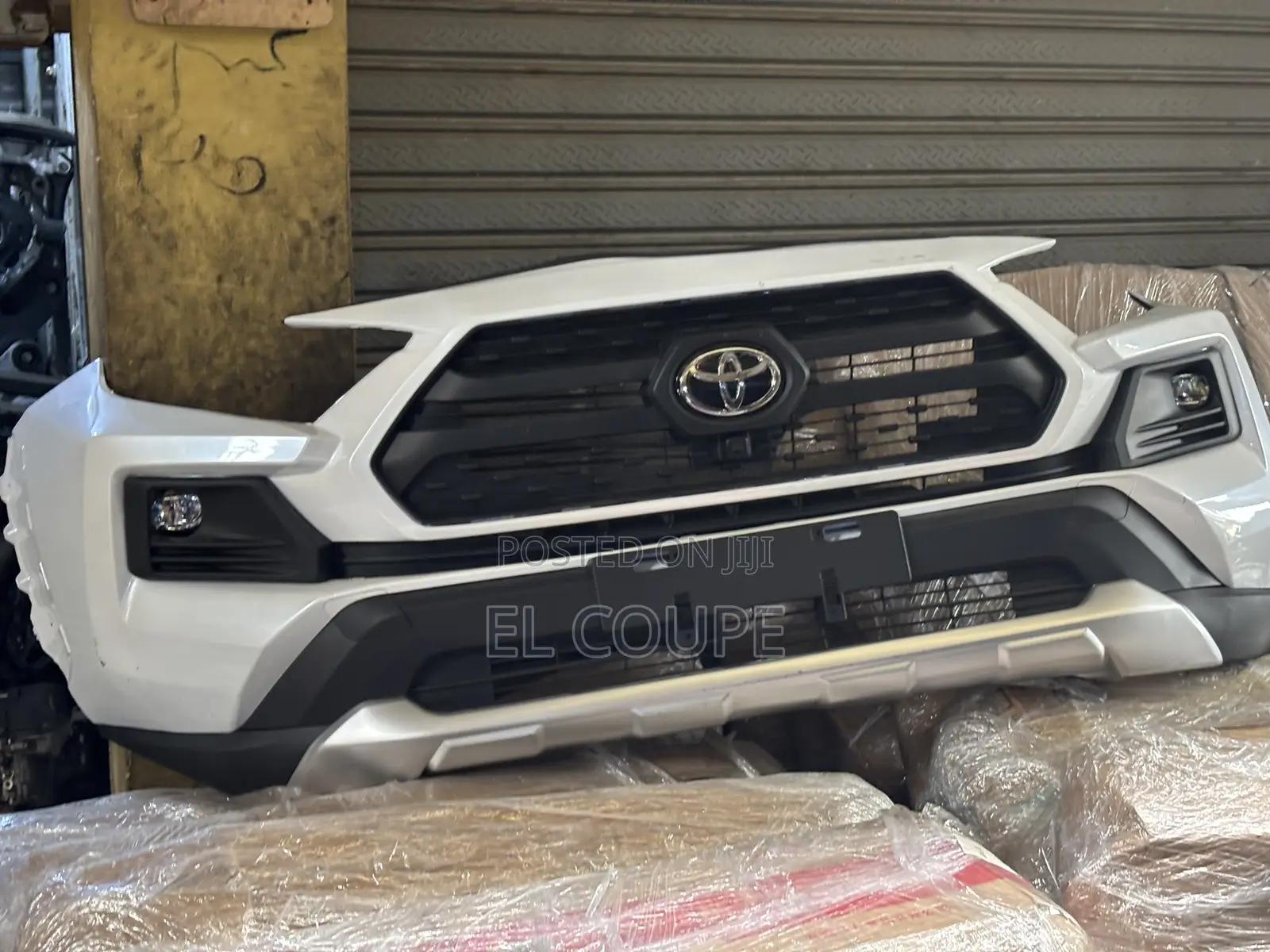 Rav4 Adventure 2019-2020-2021-2022-2023-2024 Front Bumper Complete
