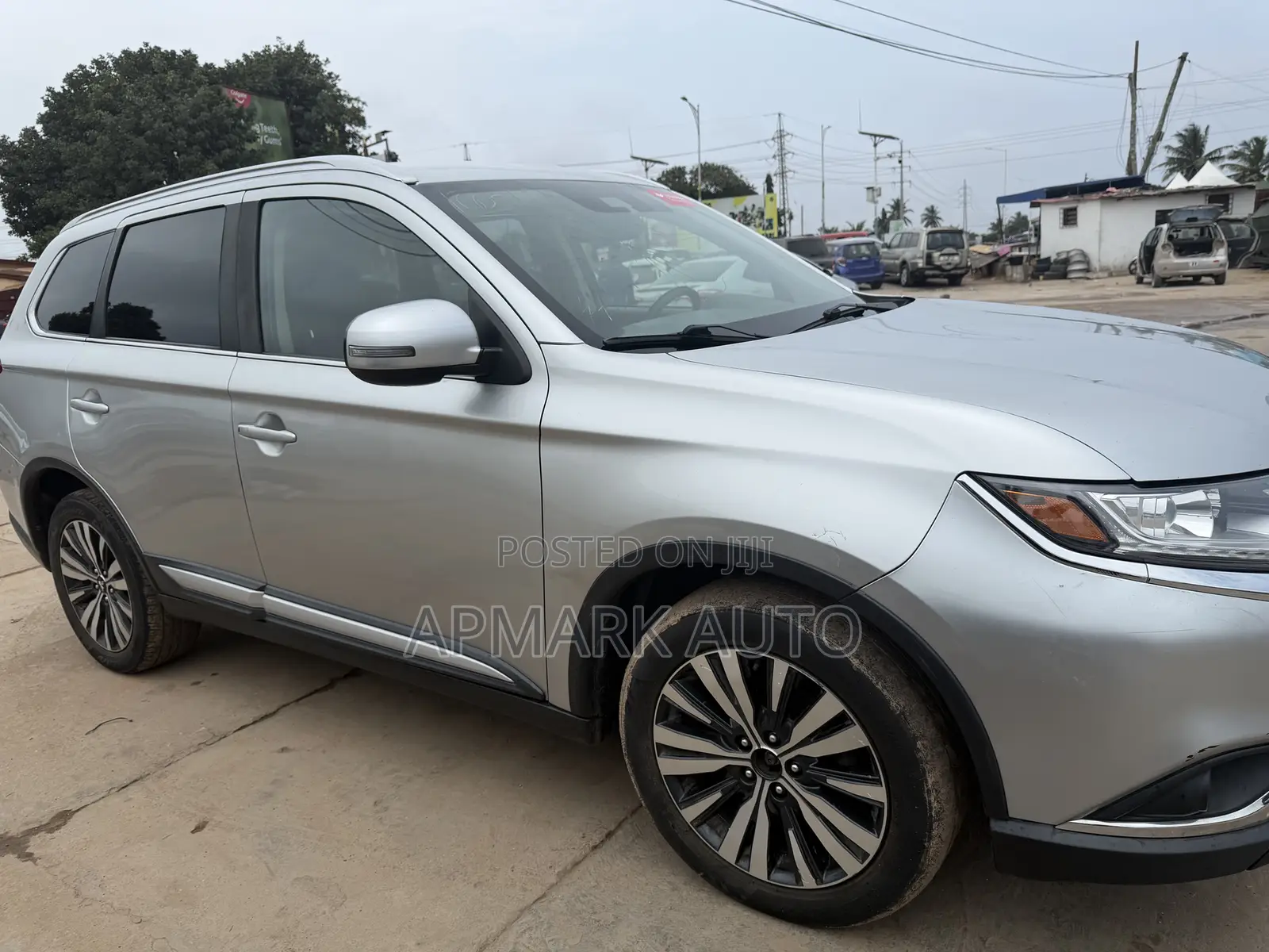 Mitsubishi Outlander SEL FWD 2020 Silver
