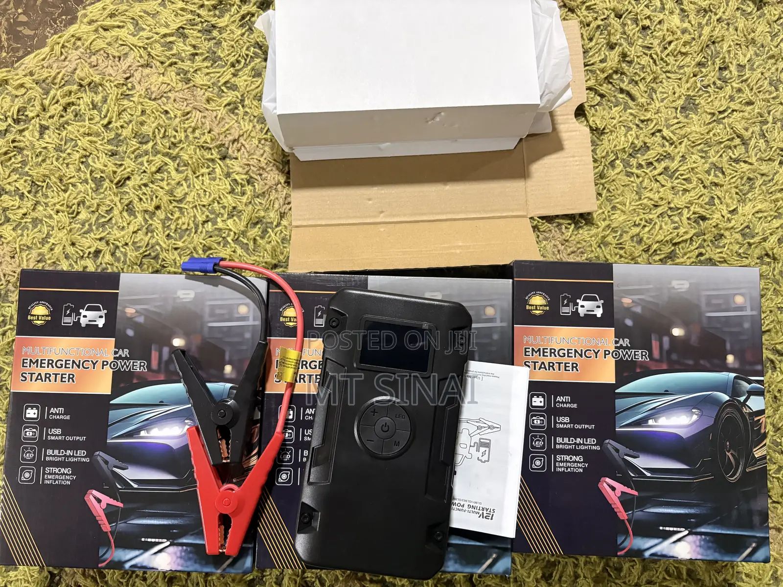 Car Jump Starter With a Car Tire Pump