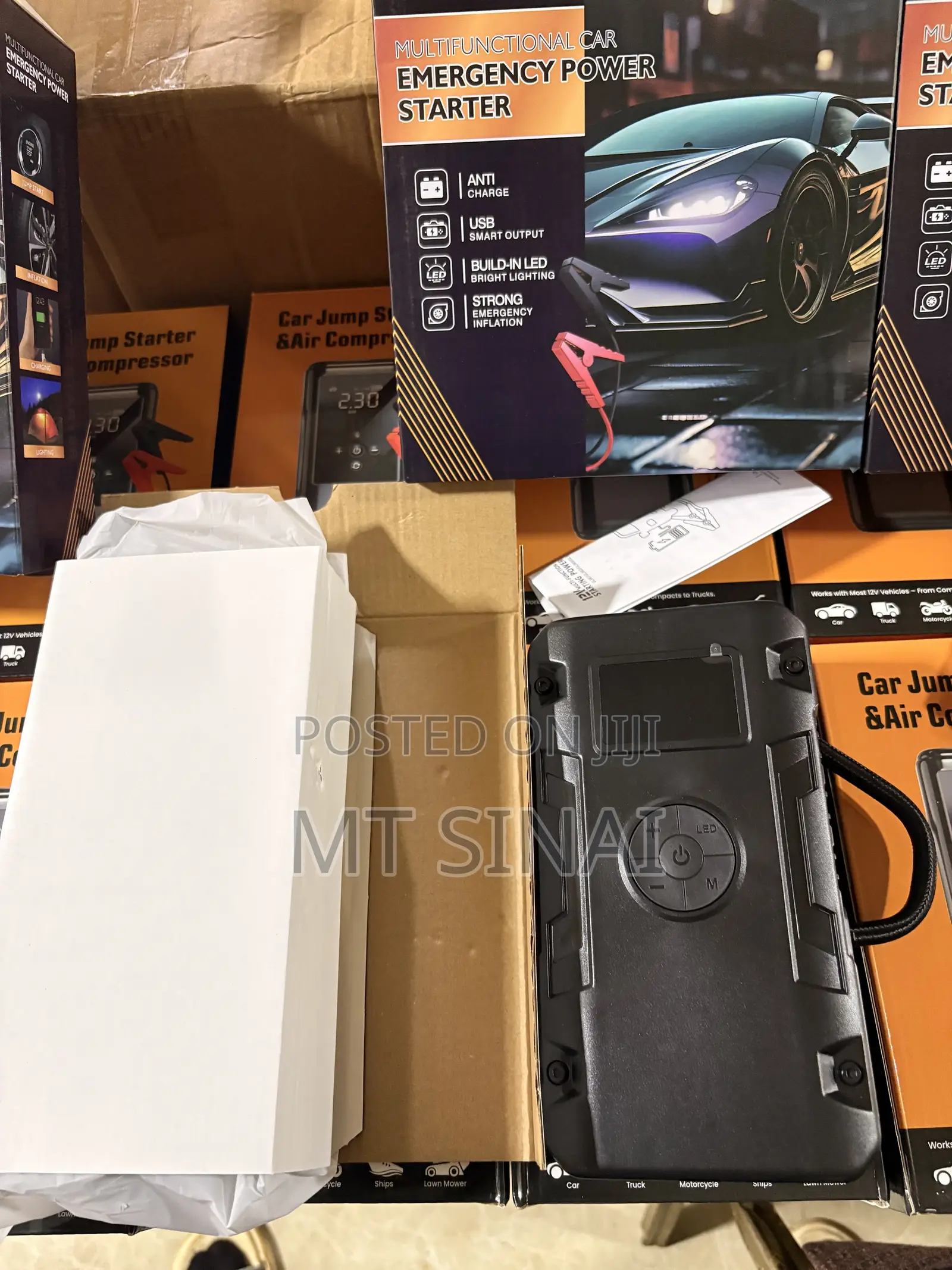 Car Jump Starter With a Car Tire Pump