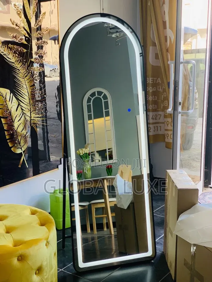 LED Light Mirror – Modern Illuminated Vanity Mirror