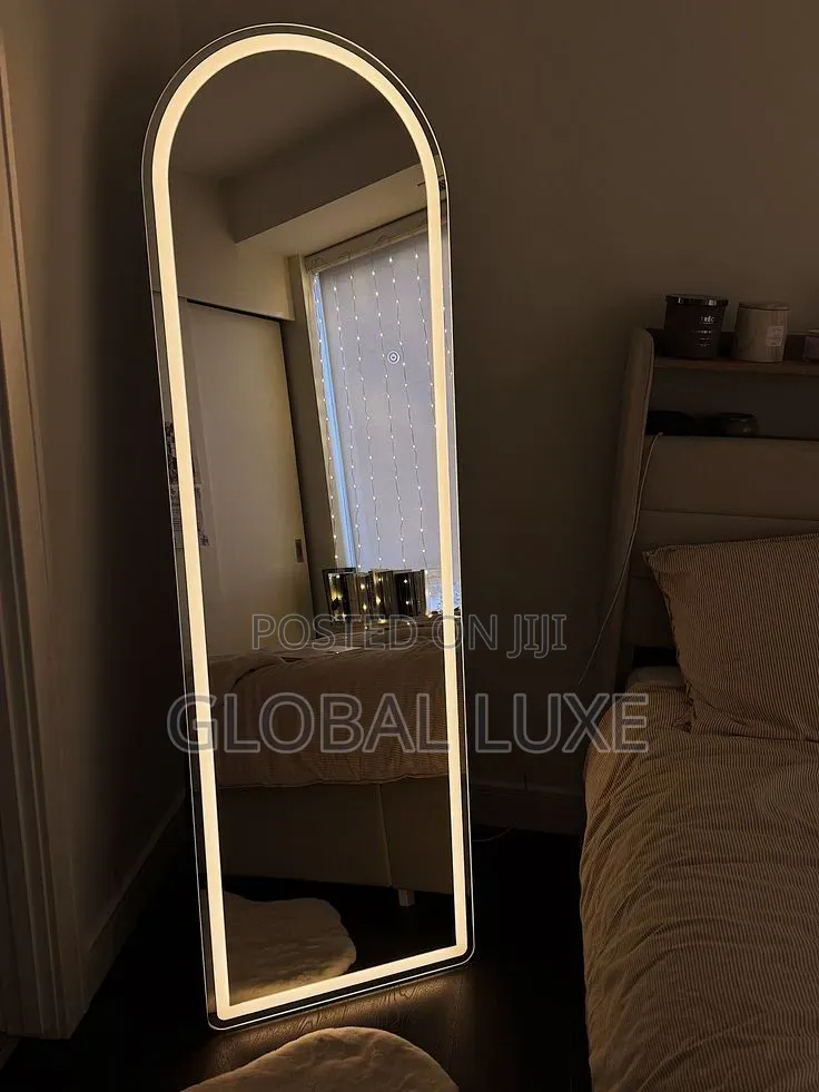 LED Light Mirror – Modern Illuminated Vanity Mirror