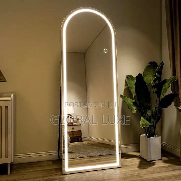 LED Light Mirror – Modern Illuminated Vanity Mirror