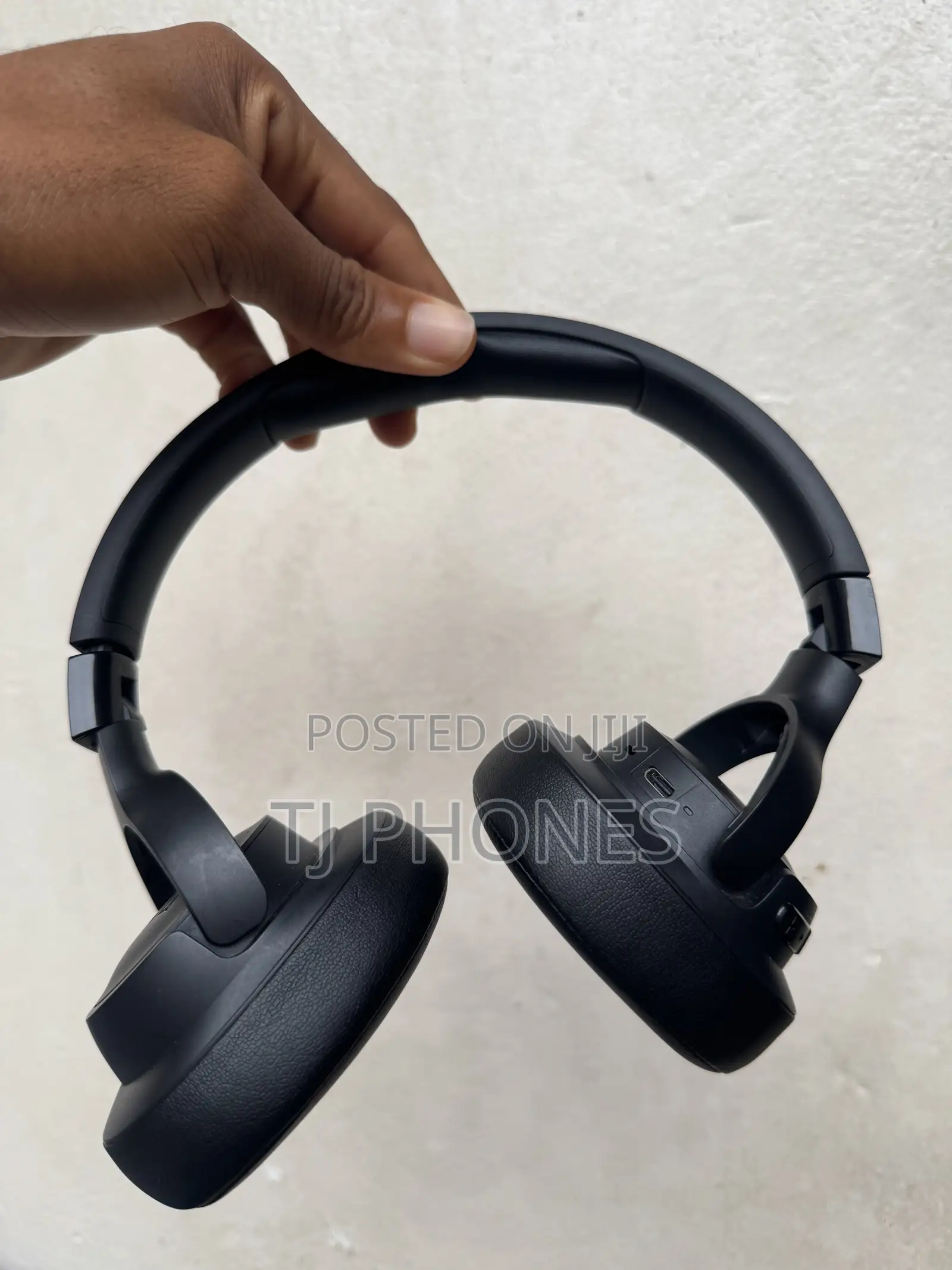 JBL Tune 760nc