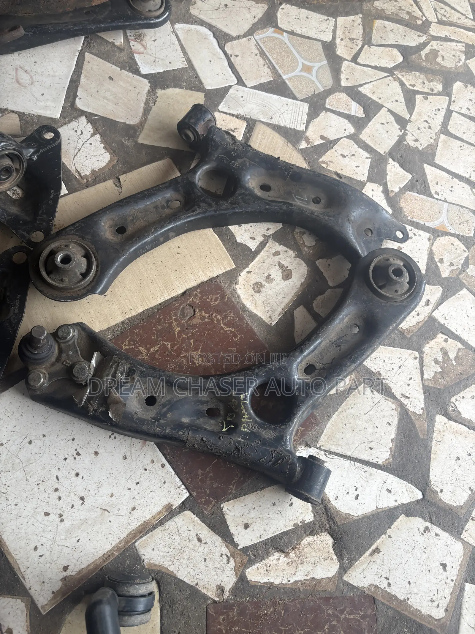 Elanta 2017-2020 Lower Arm