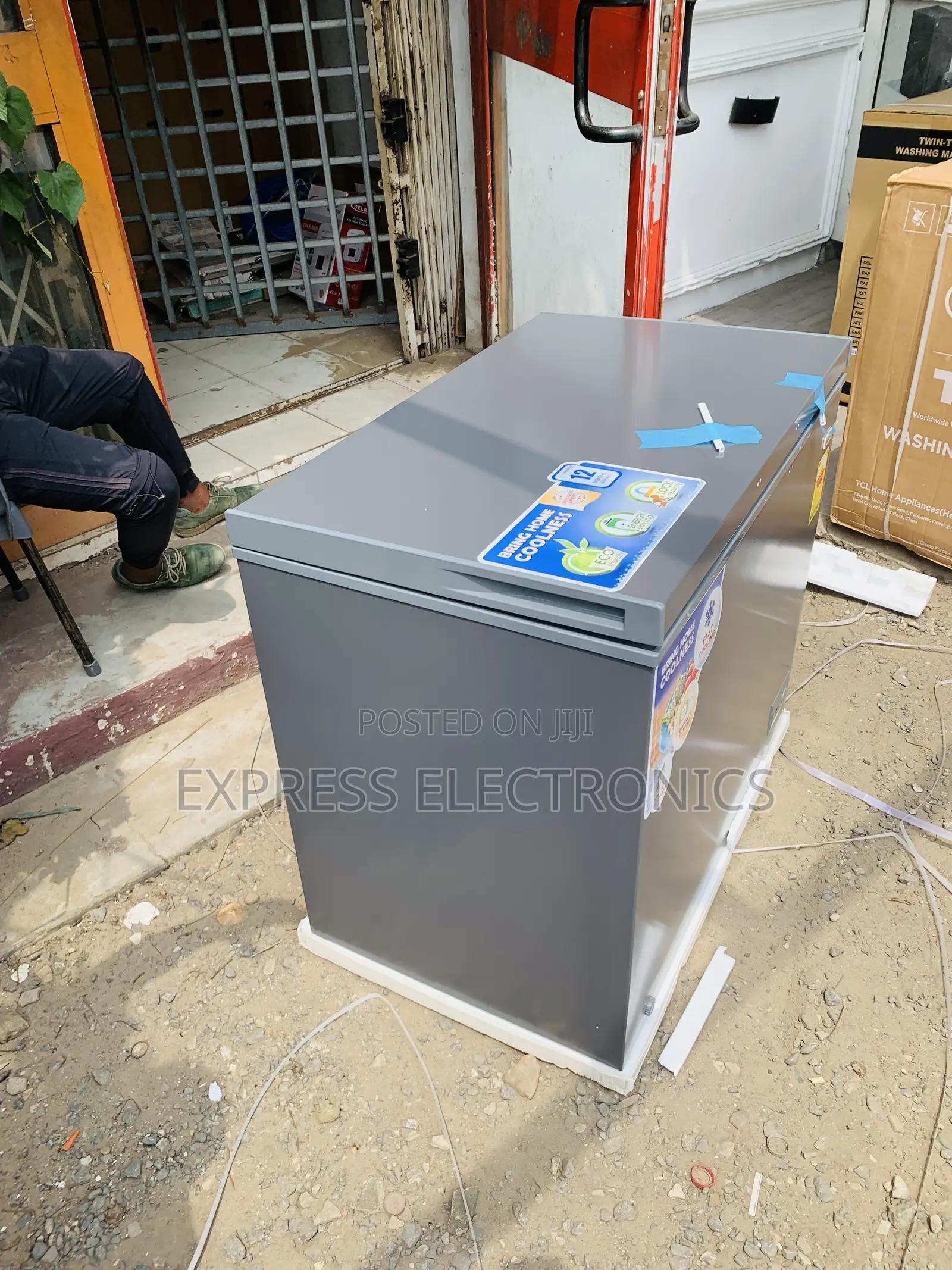Ultra Modern Sleek Single Door Nasco 238 LTRS Chest Freezer-Nas-300fl