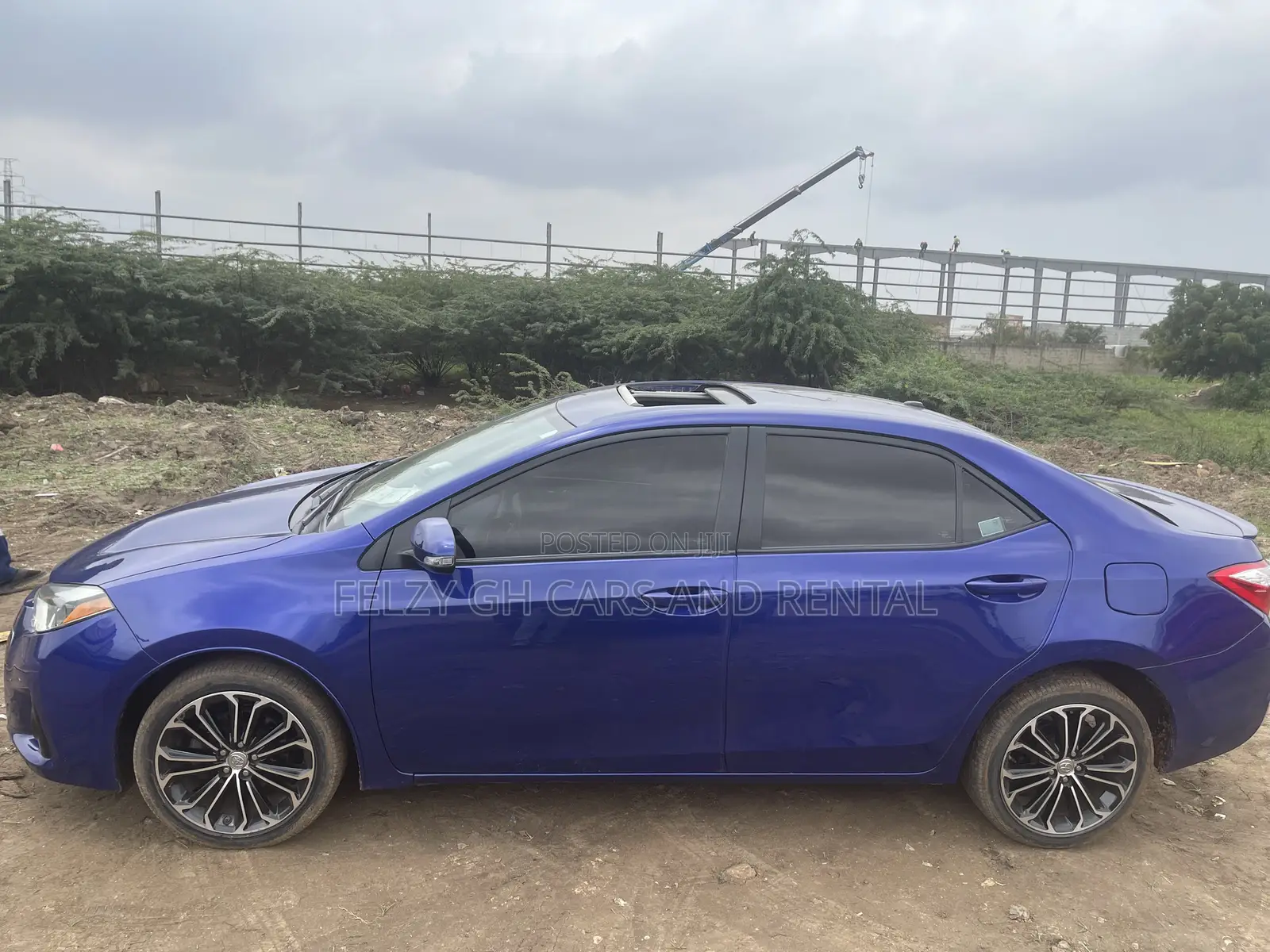 Toyota Corolla LE ECO Premium (1.8L 4cyl CVT) 2016 Blue