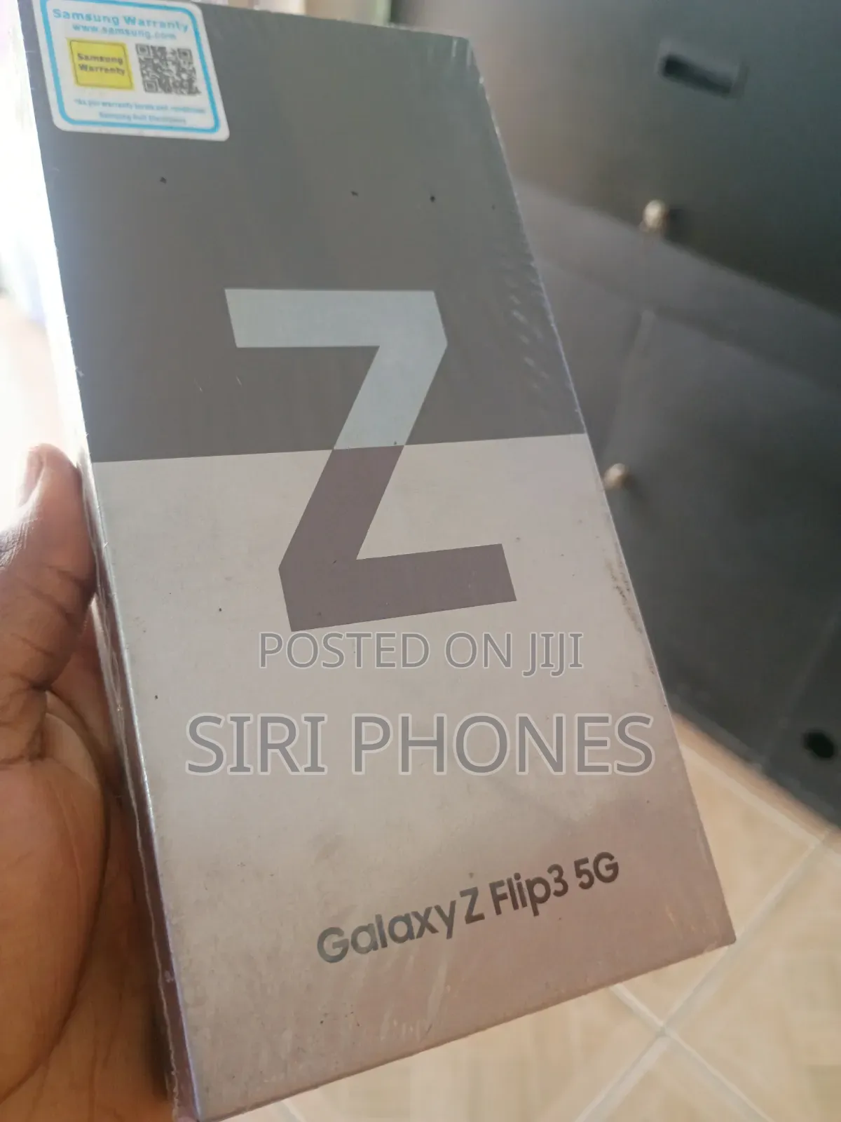 New Samsung Galaxy Z Flip3 5G 256 GB Yellow
