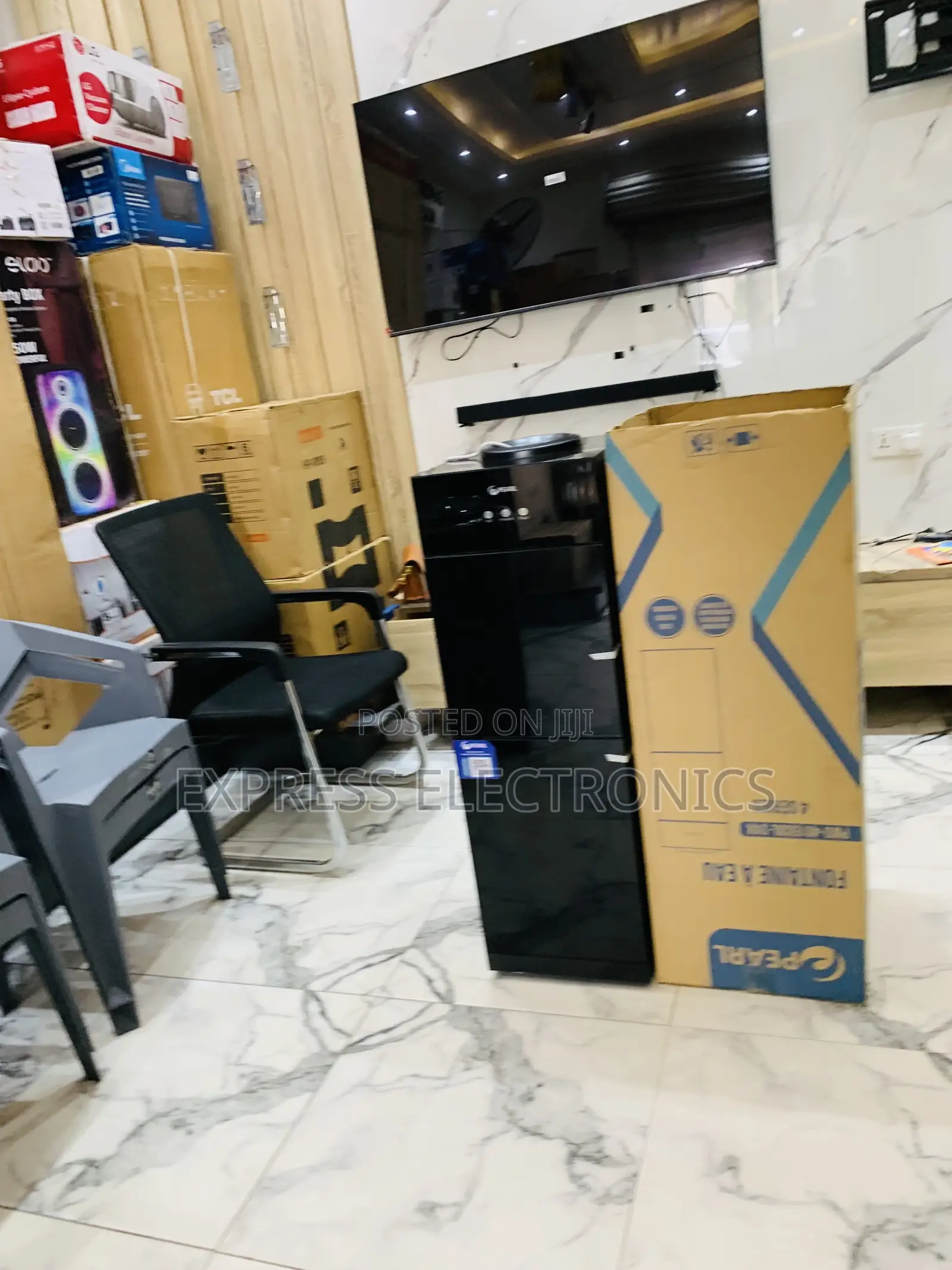 Newly Pearl PWD-4015 Freestanding Hot / Cold Electric Water Dispenser