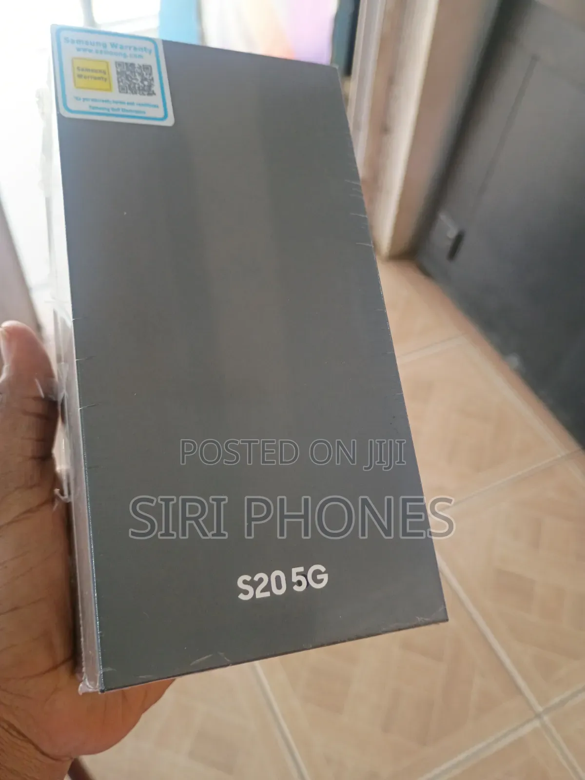New Samsung Galaxy S20 128 GB Gray