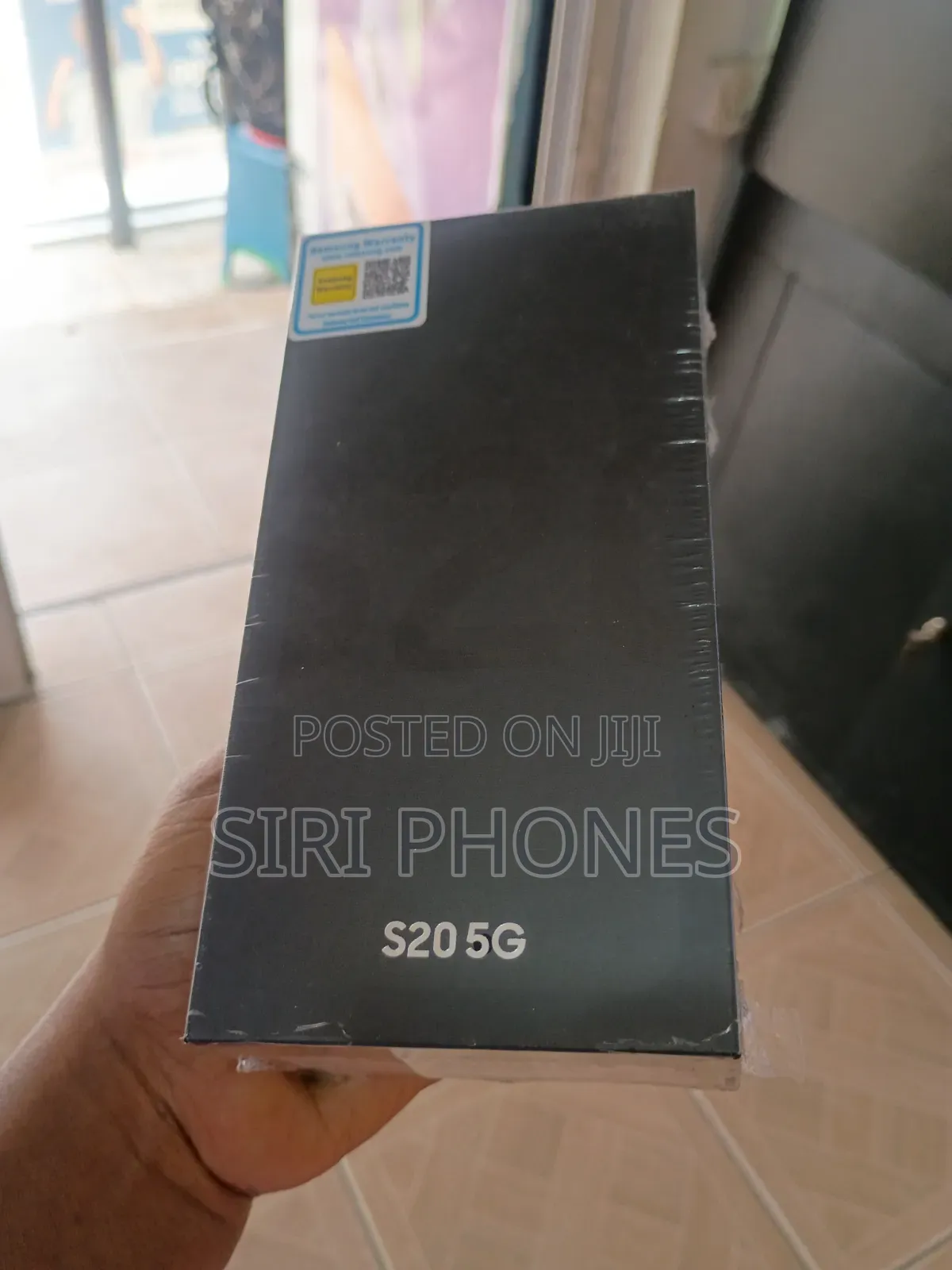 New Samsung Galaxy S20 128 GB Gray