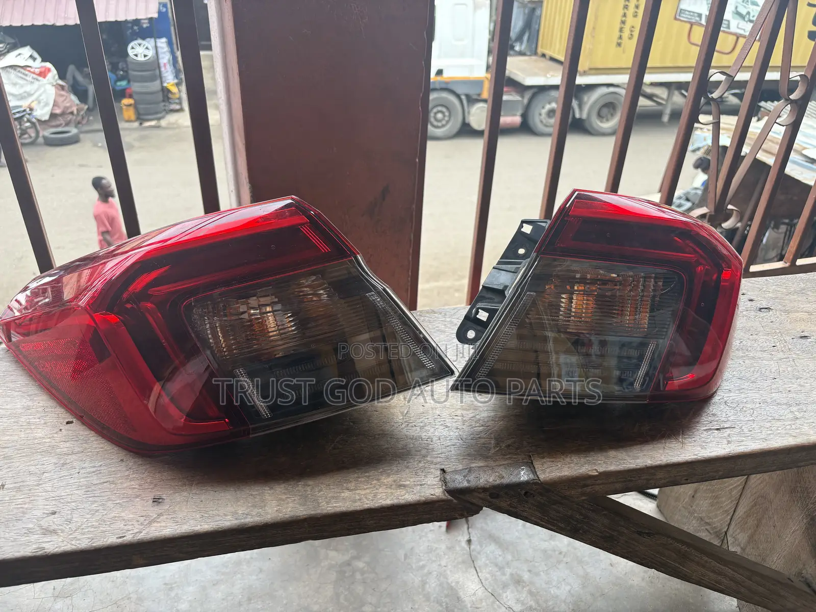 Honda Civic 2022-2025 Tail Light