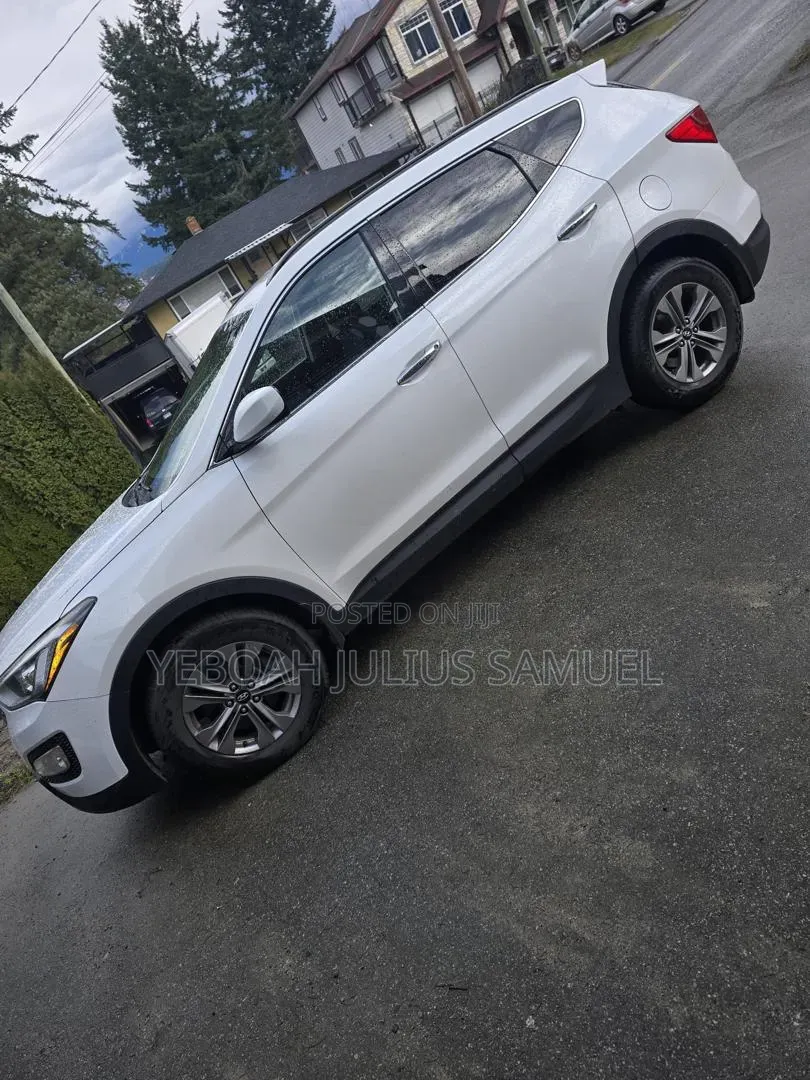 Hyundai Santa Fe 2016 White