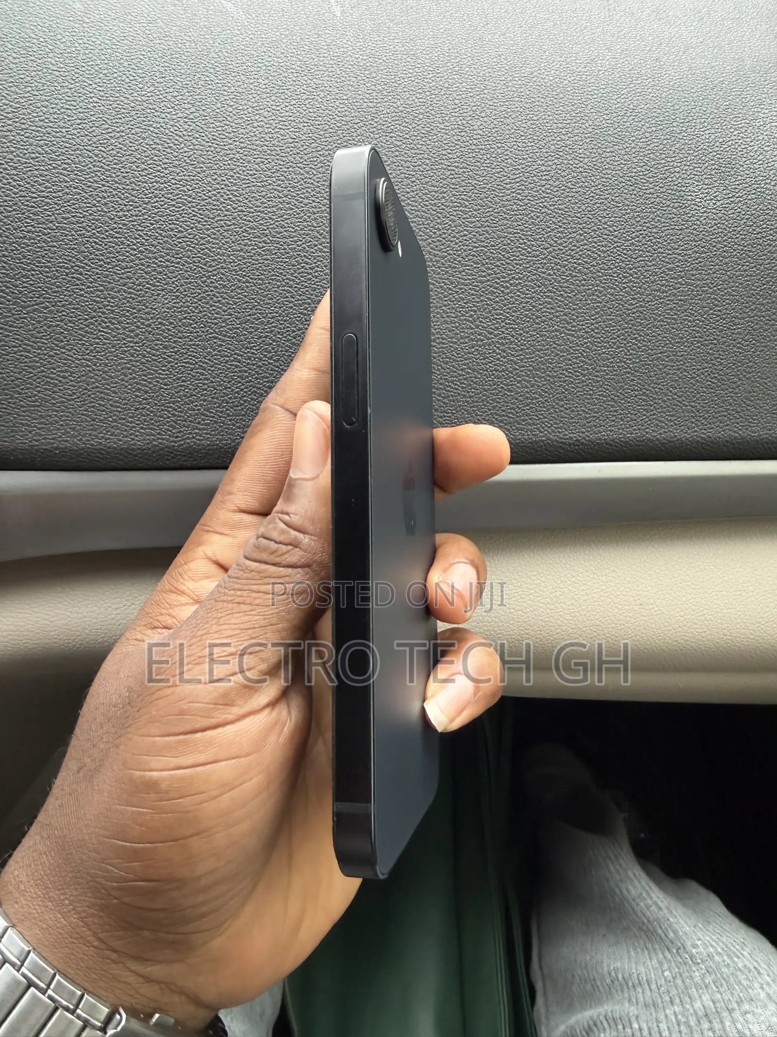 Apple iPhone 16e 128 GB Black