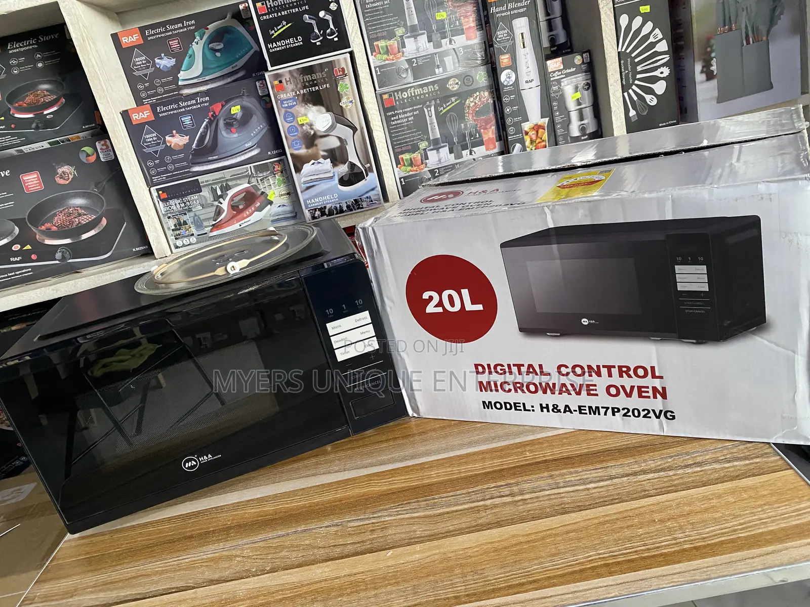 20L Microwave Oven With Digital Control Panel