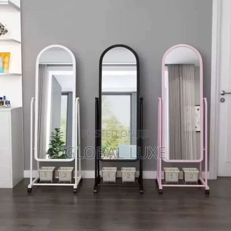 Modern Decorative Wall Mirror – Stylish Home Mirror