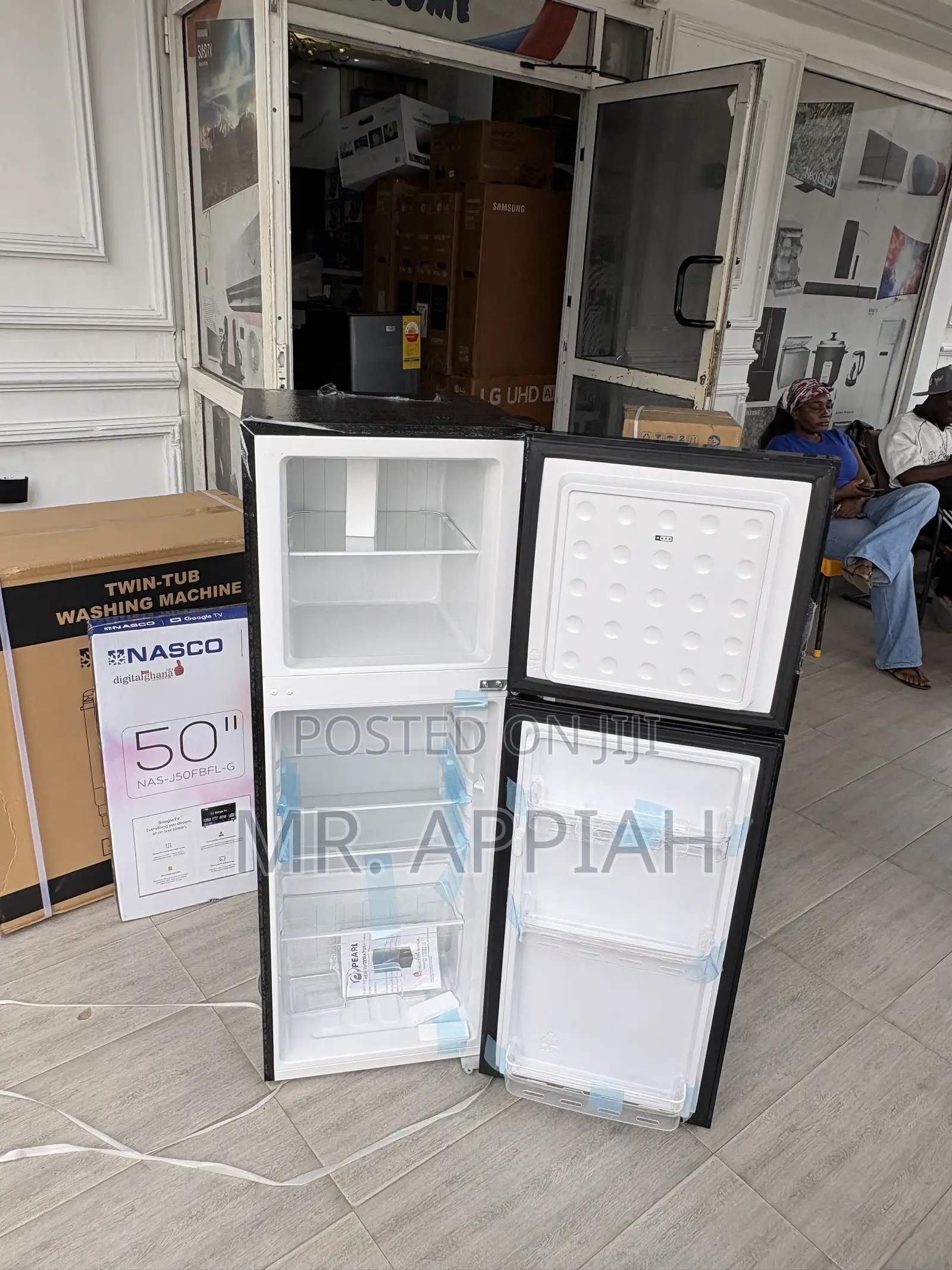 Premium Black Glass(Mirror)Finish 2 Door Refrigerator(Pf 216tbg)