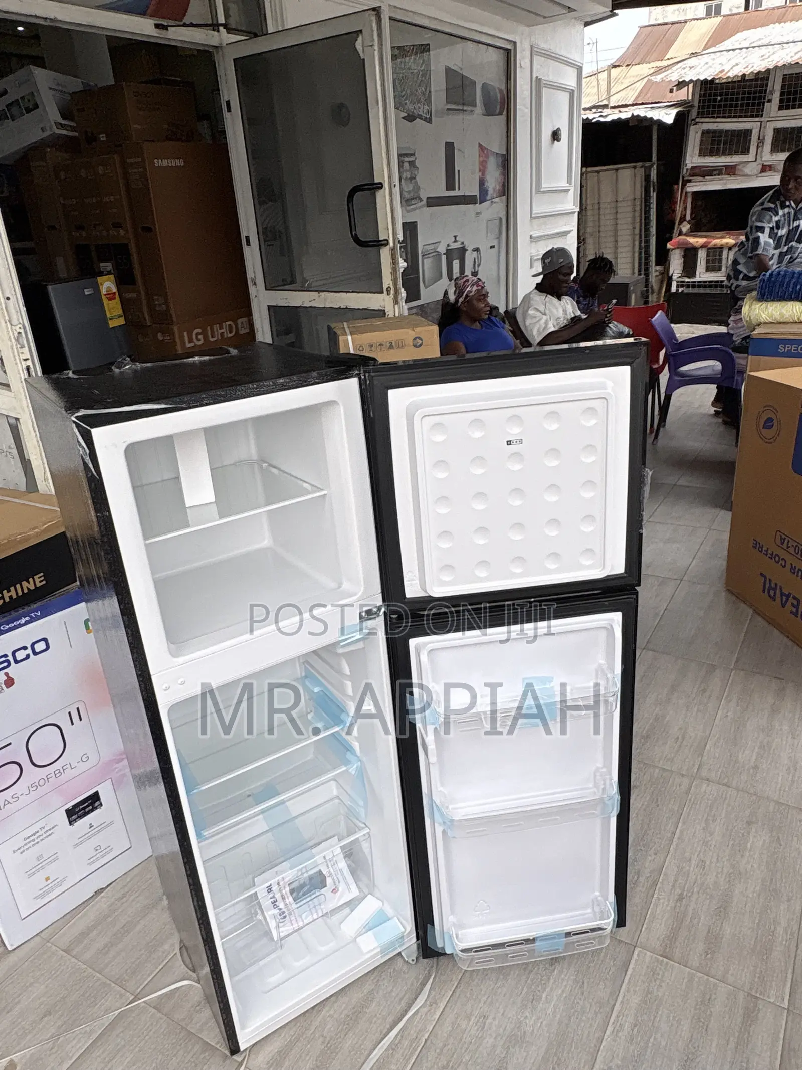 Highly Efficiency Nasco 136L Top Mount Freezer Fridge(Pf 216tbg)