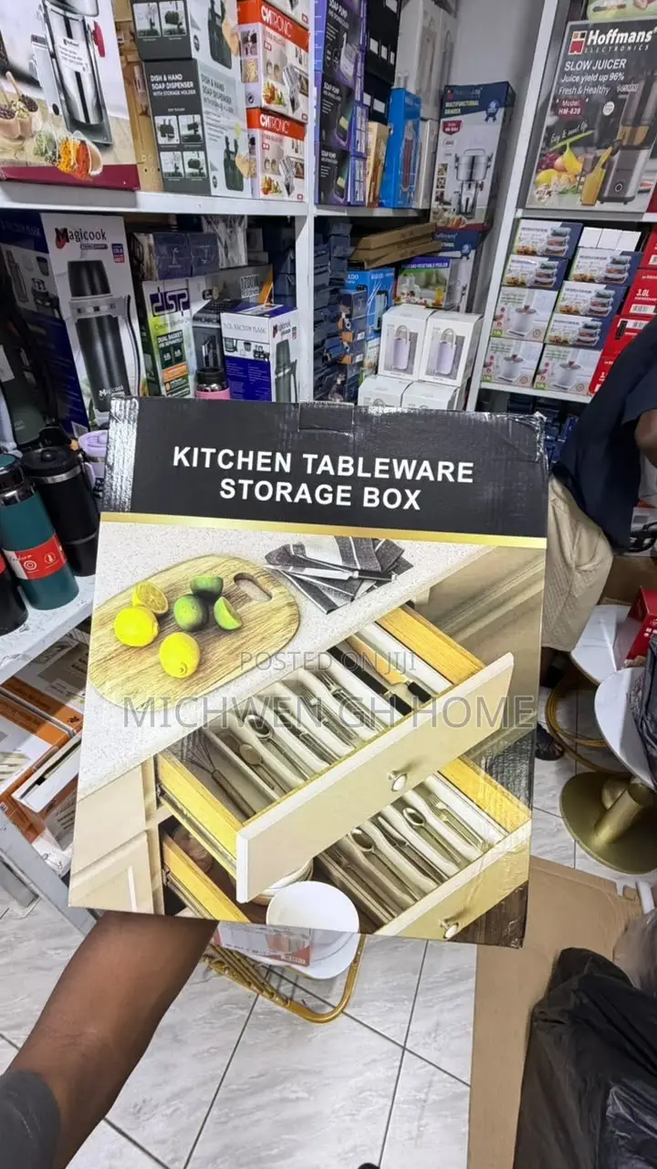 Kitchen Cabinet Organizer