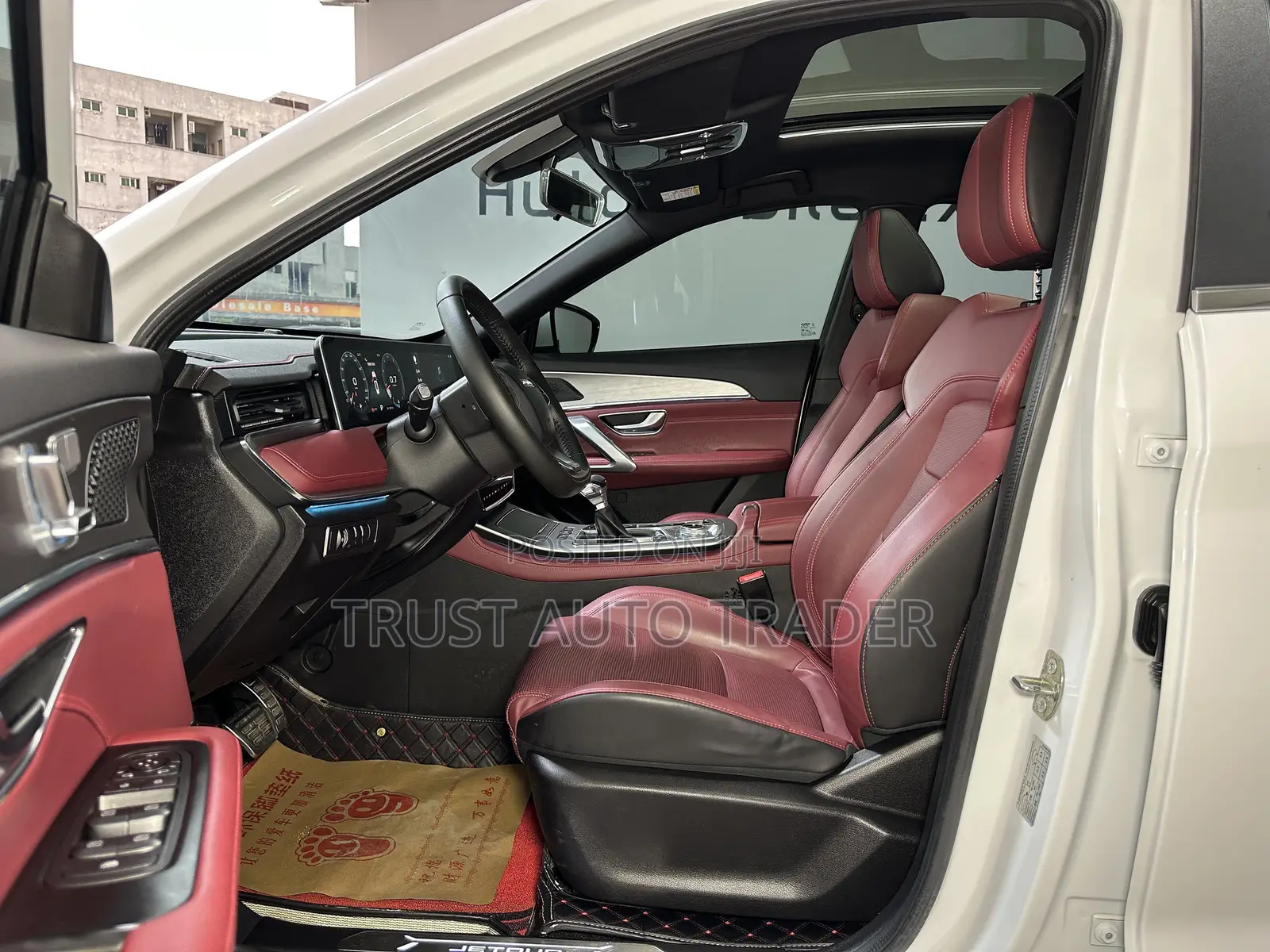 Jetour X70 Plus 1.5 7-Seater FWD 2022 White