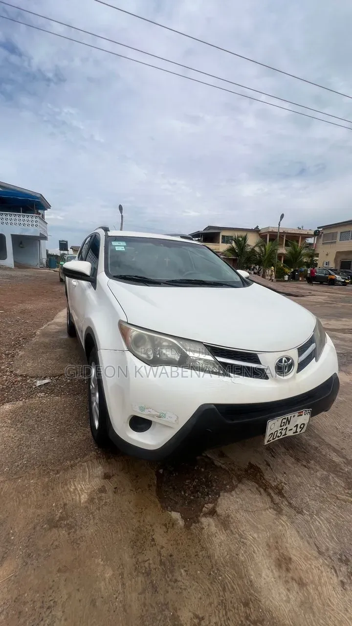 Toyota RAV4 2015 White