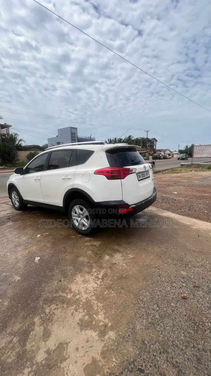 Toyota RAV4 2015 White