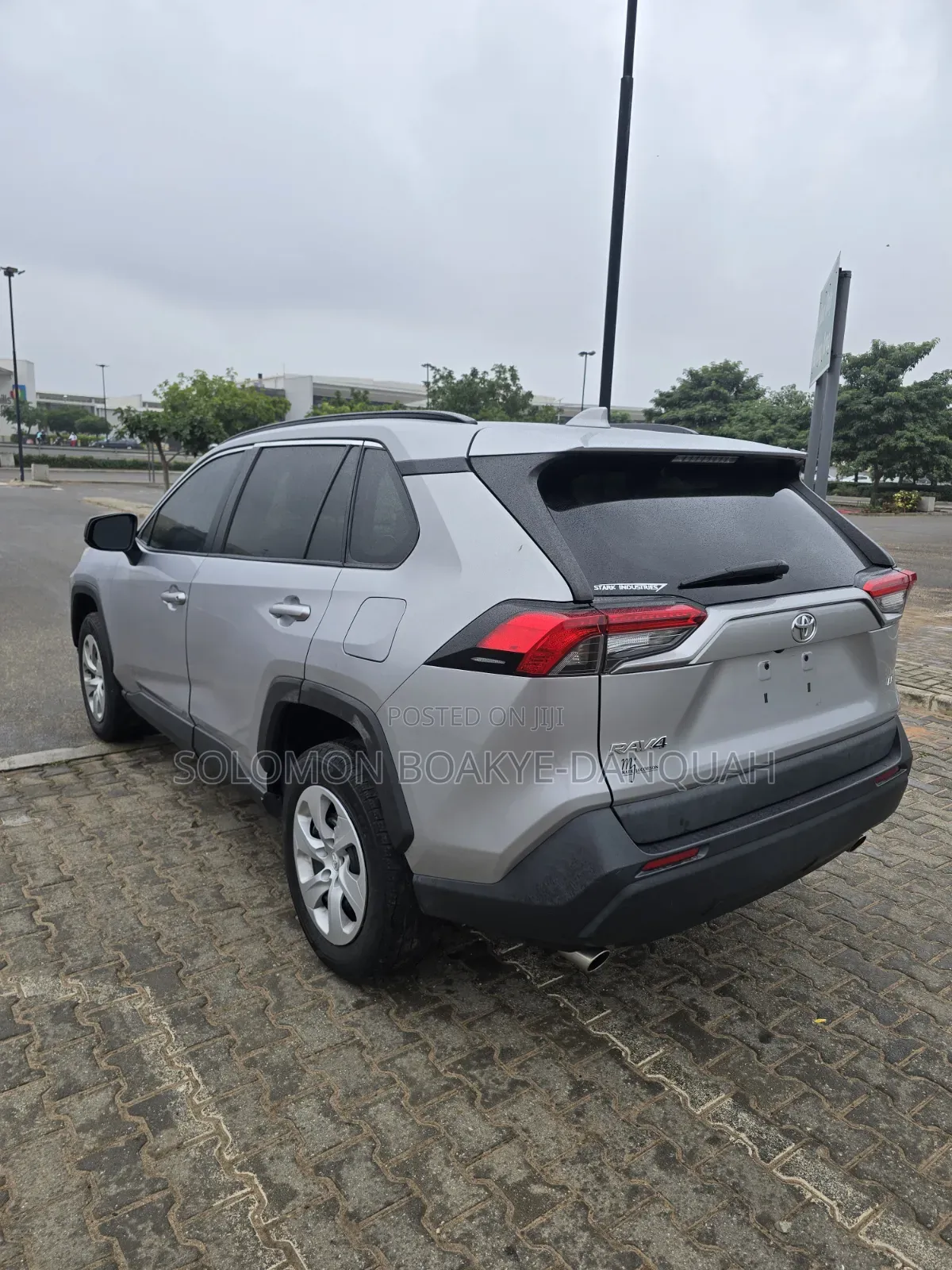 Toyota RAV4 2021 Silver