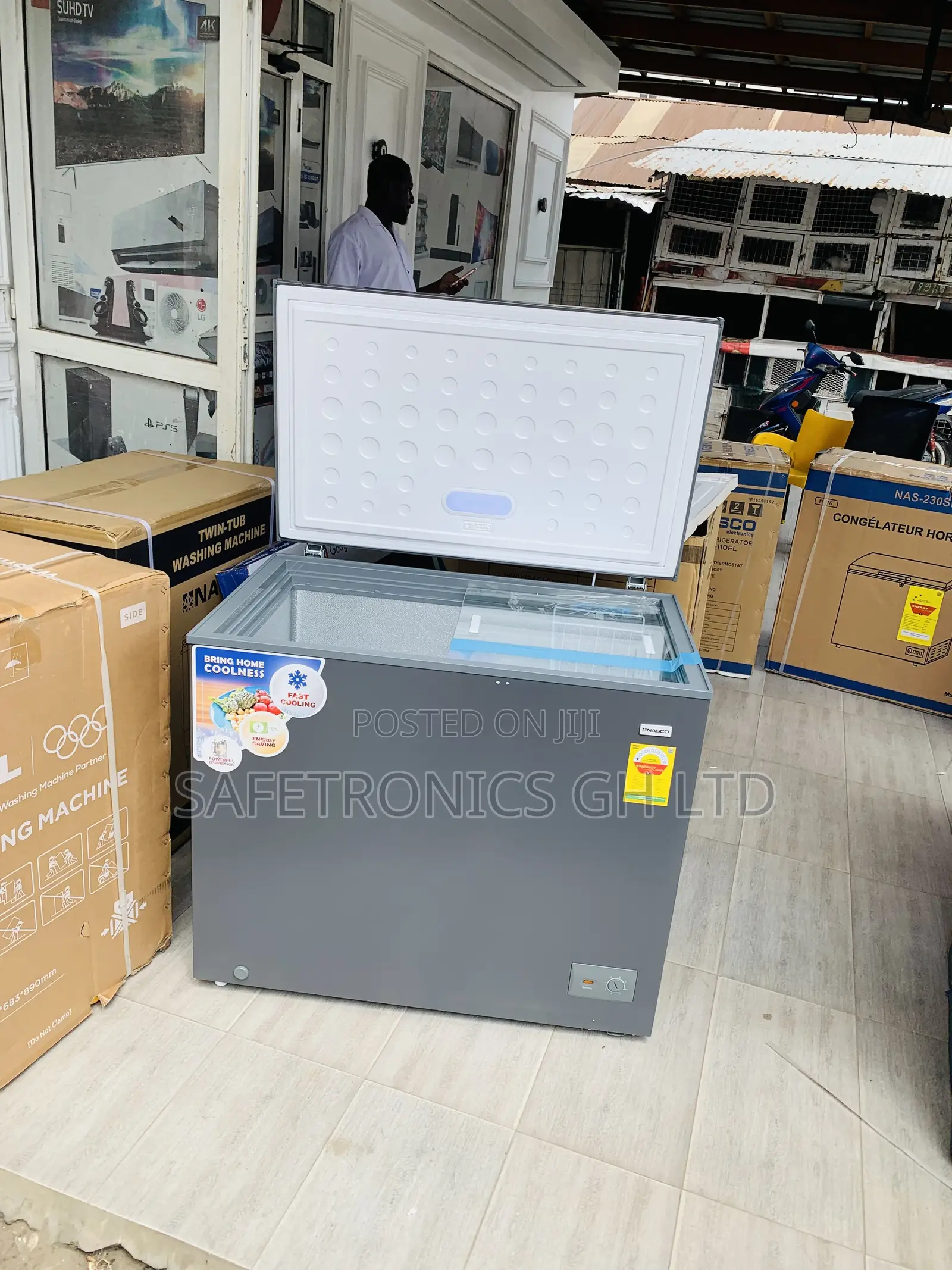 New Nasco NAS-300FL Single-Door Electric Chest Freezer 250 Litres