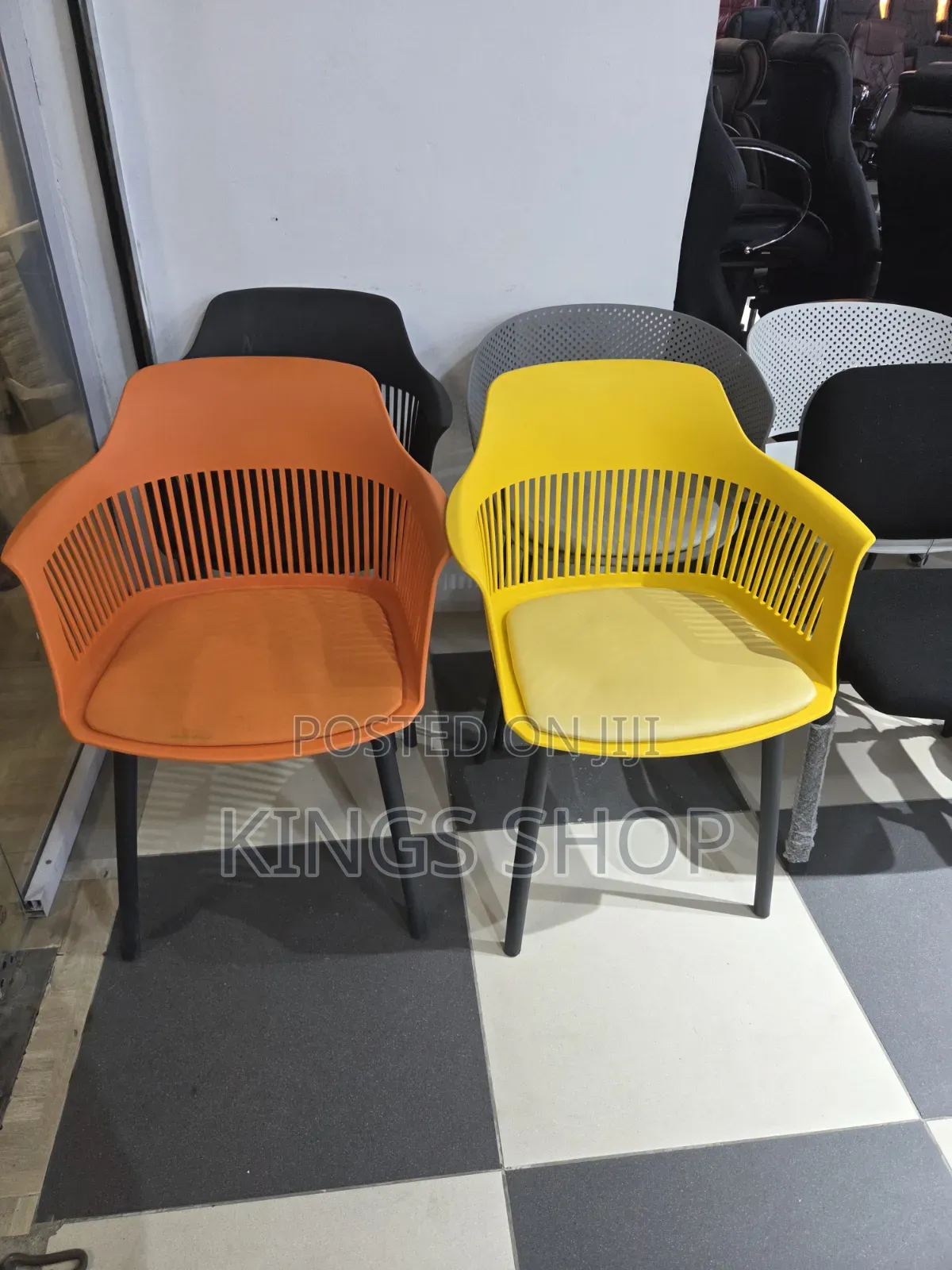 Plastic Restaurant Dining Chairs