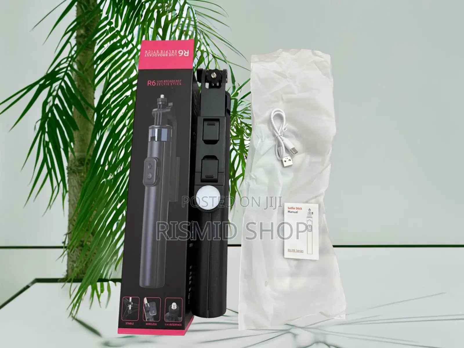 R6 Multifunctional Tripod Stick