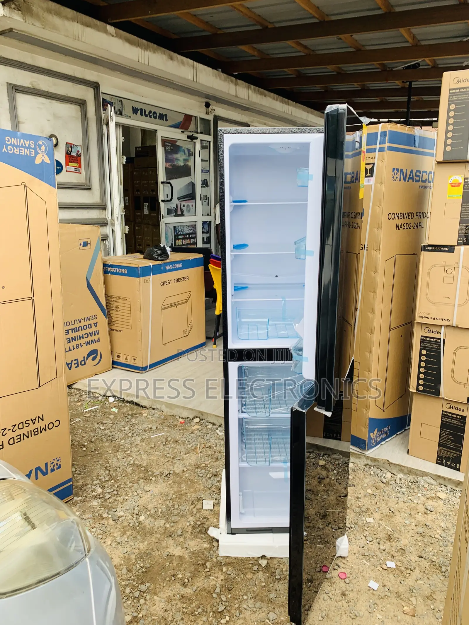 Lovely New Nasco NASD2-24FL 196Litre Double Door Bottom Freezer