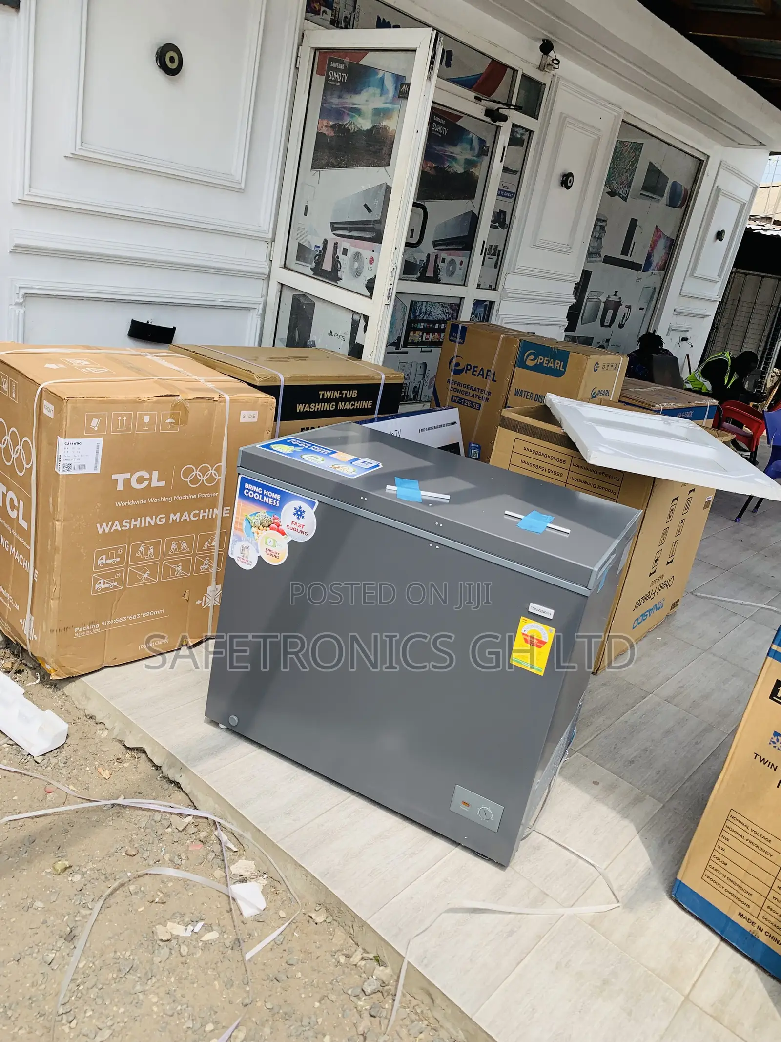 Secure 251L Nasco NAS-300FL Single-Door Electric Chest Freezer