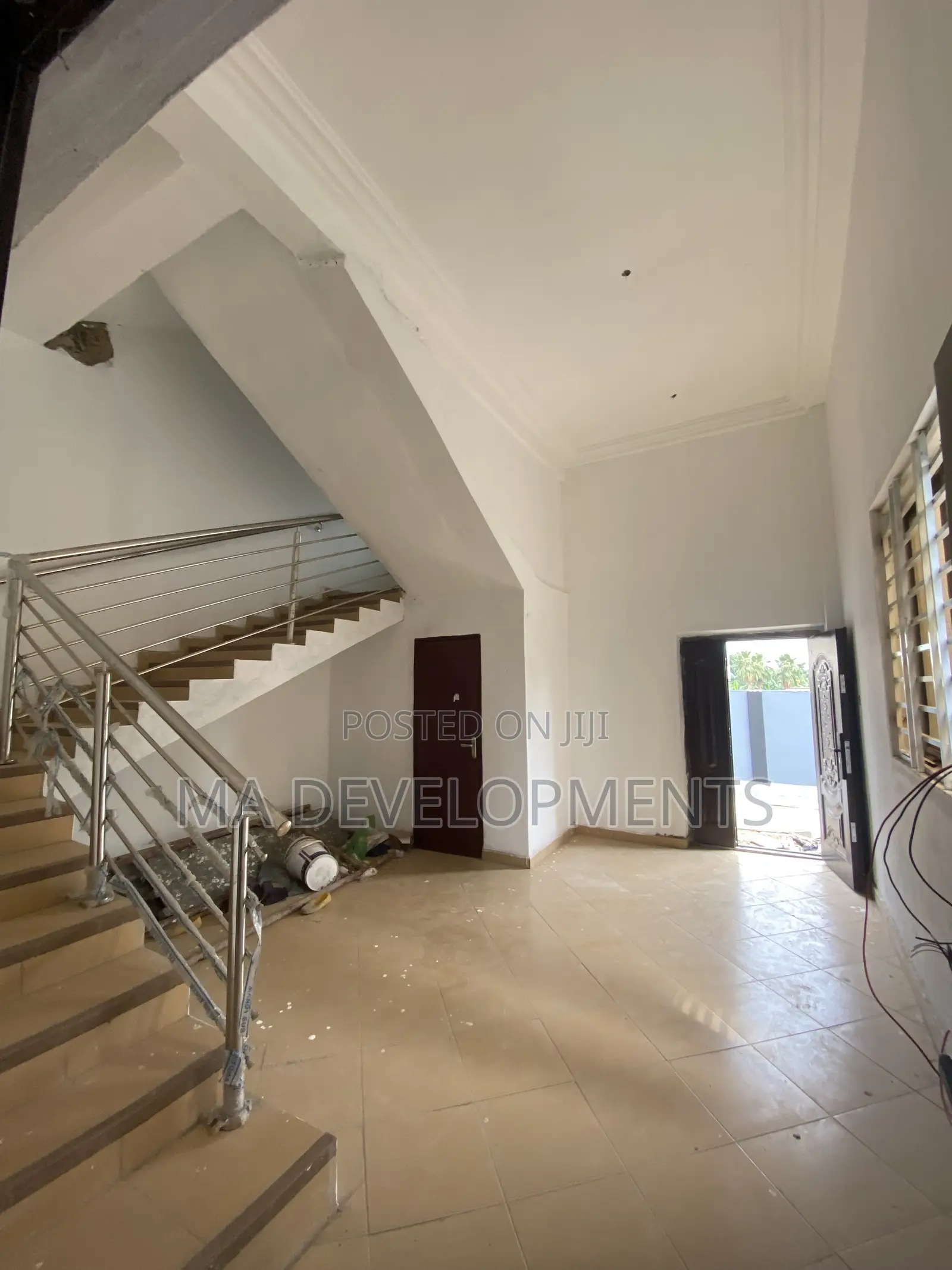 500 SQ Meter Warehouse With 2 Bedroom Apartments for Rent Achimota