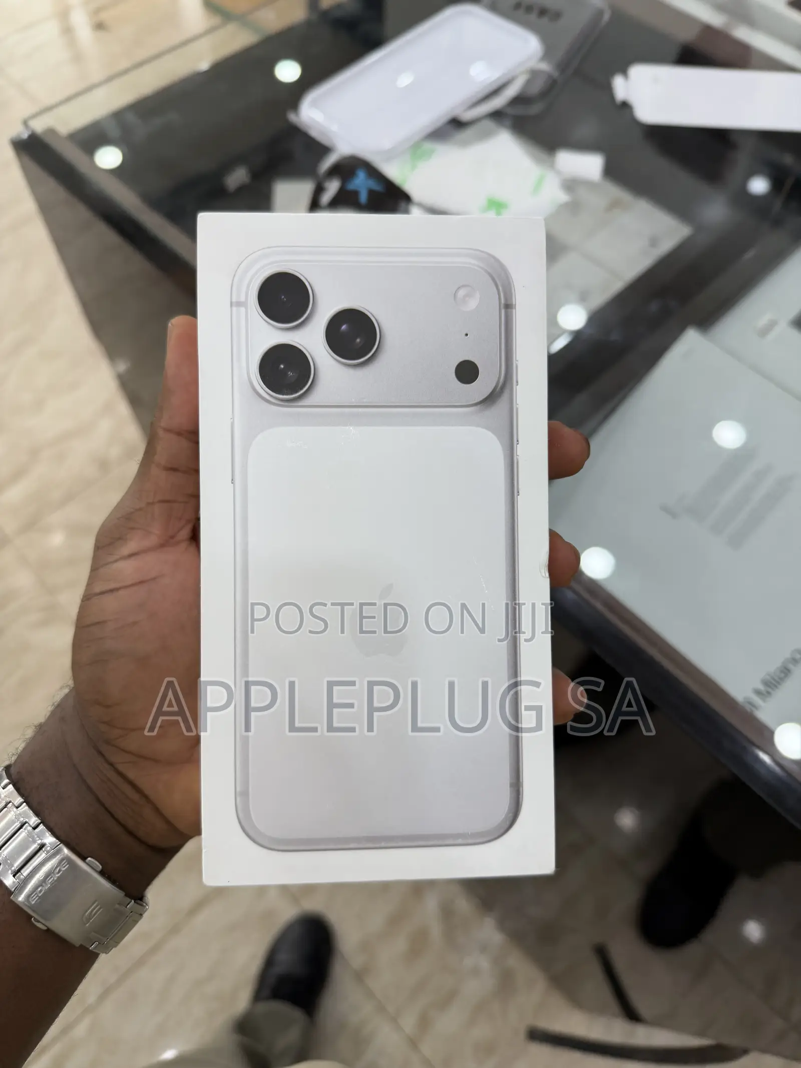 New Apple iPhone 17 Pro Max 256 GB Silver