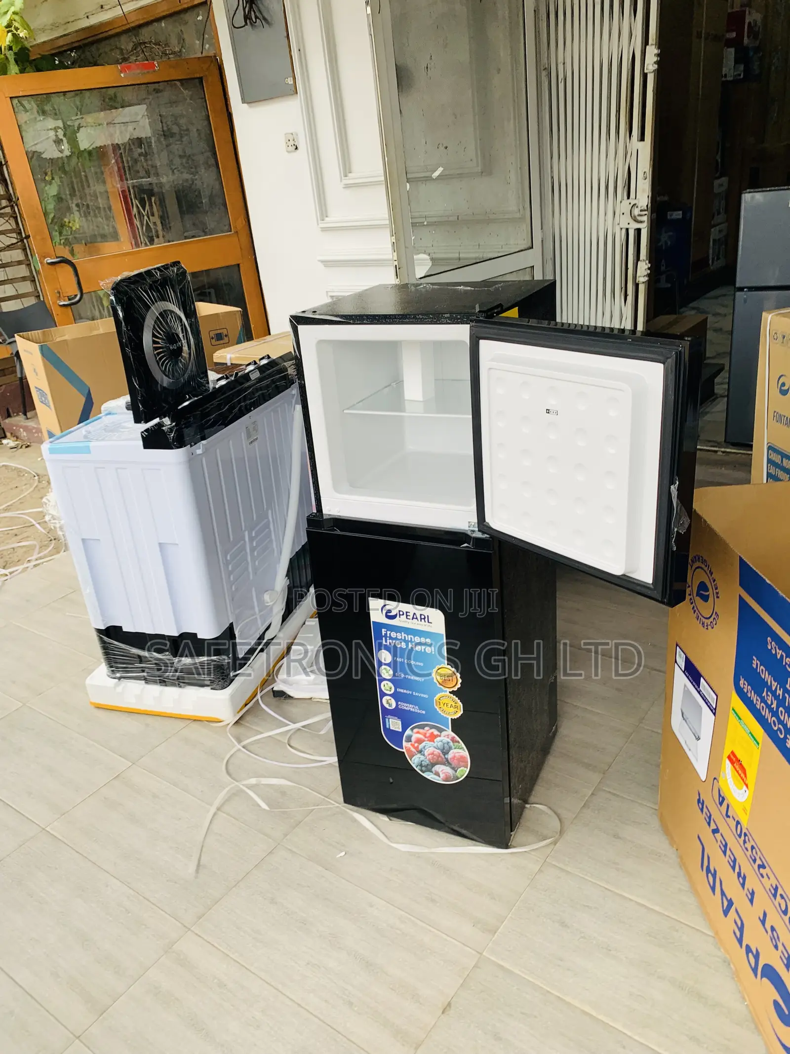Perfect Pearl PF-216TBG-5E 136-Litre Double-Door Top-Mount Freezer