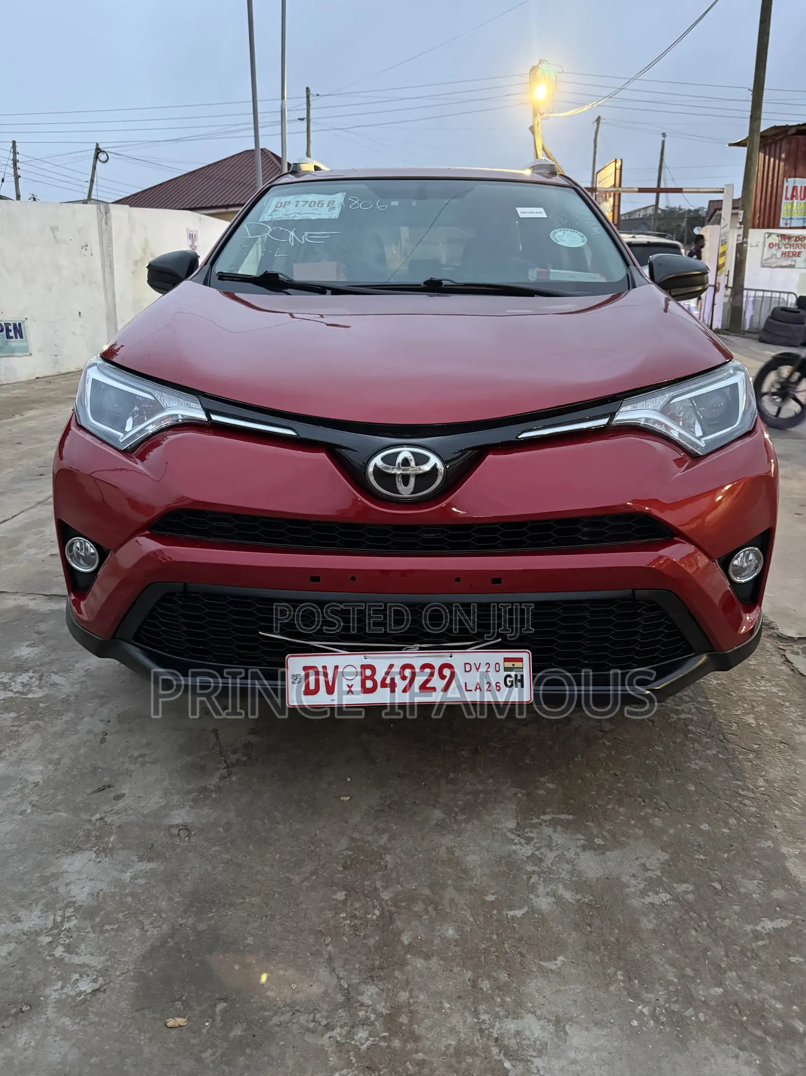 Toyota RAV4 LE AWD (2.5L 4cyl 6A) 2017 Red