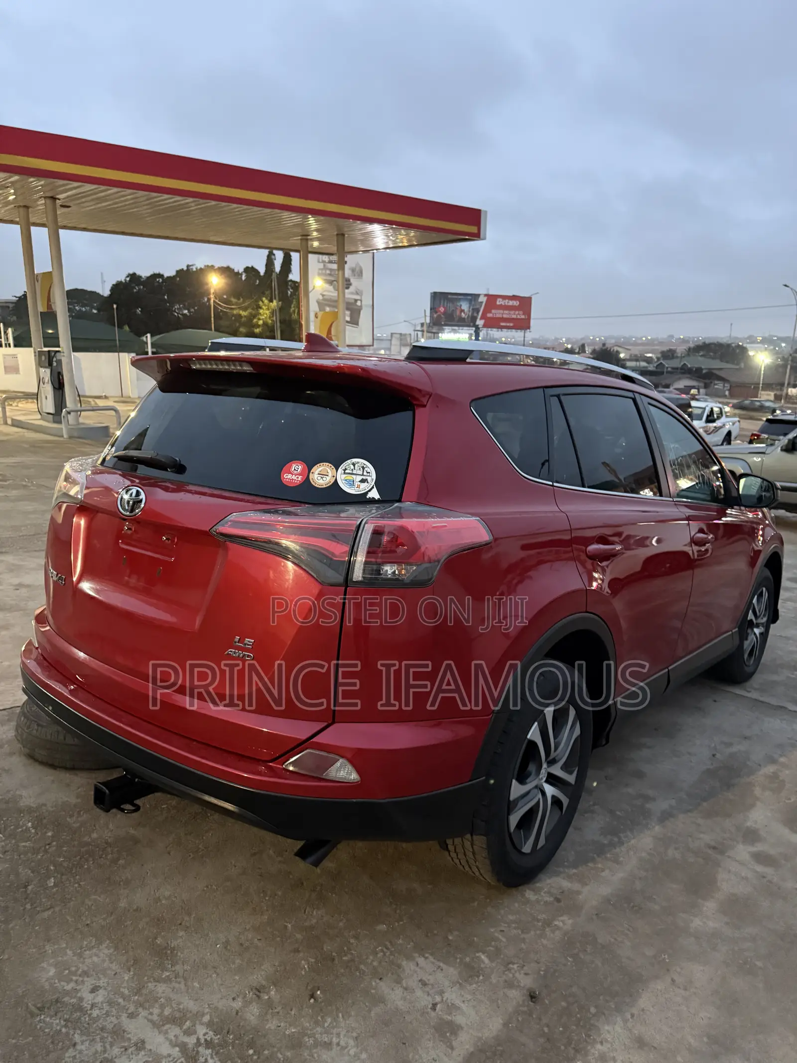 Toyota RAV4 LE AWD (2.5L 4cyl 6A) 2017 Red