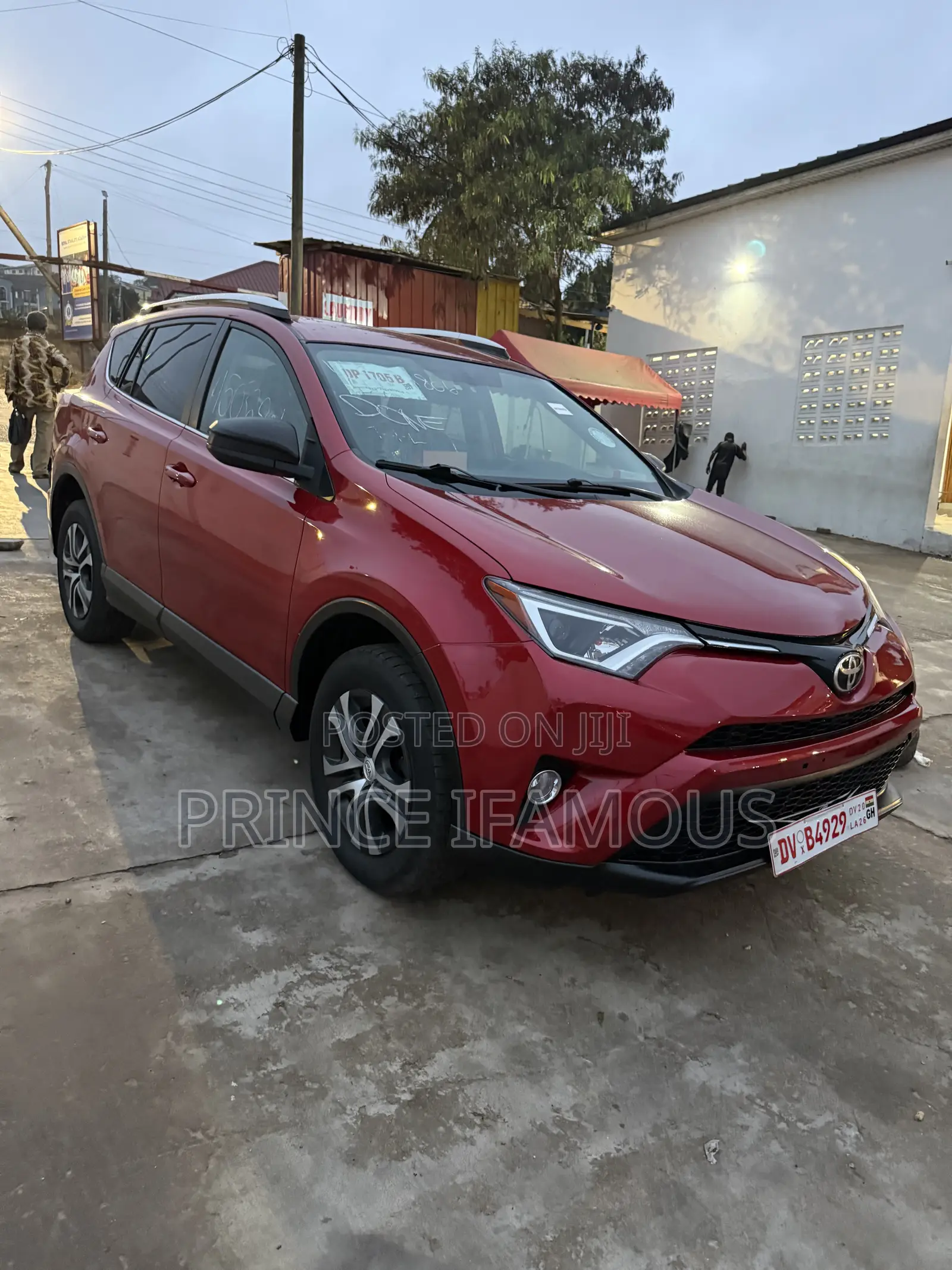 Toyota RAV4 LE AWD (2.5L 4cyl 6A) 2017 Red