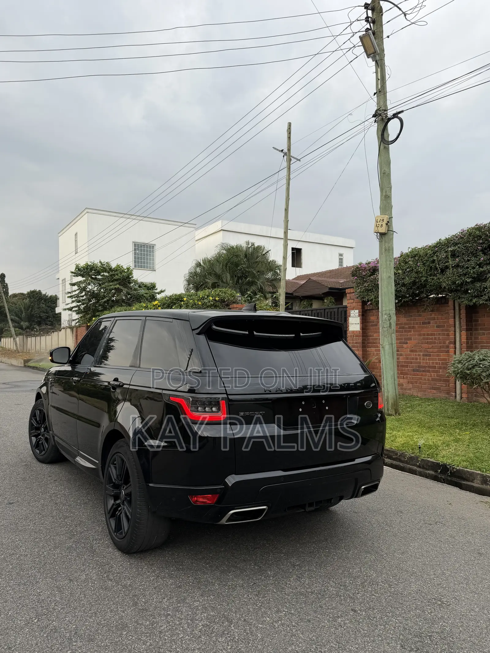 Land Rover Range Rover 3.0L V6 Supercharged HSE 2019 Black
