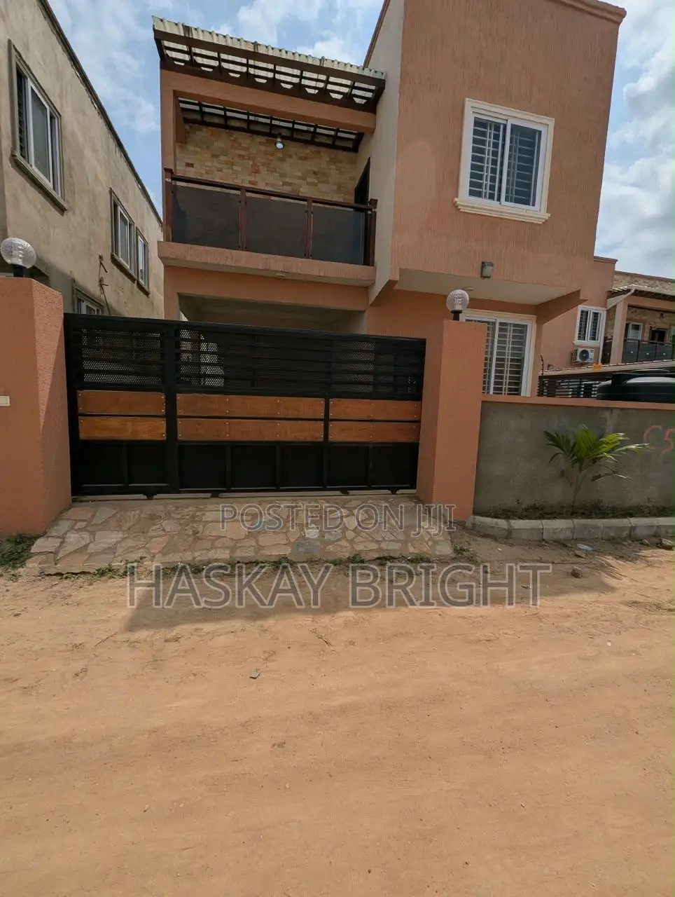 Furnished 2bdrm House in The Mall for rent
