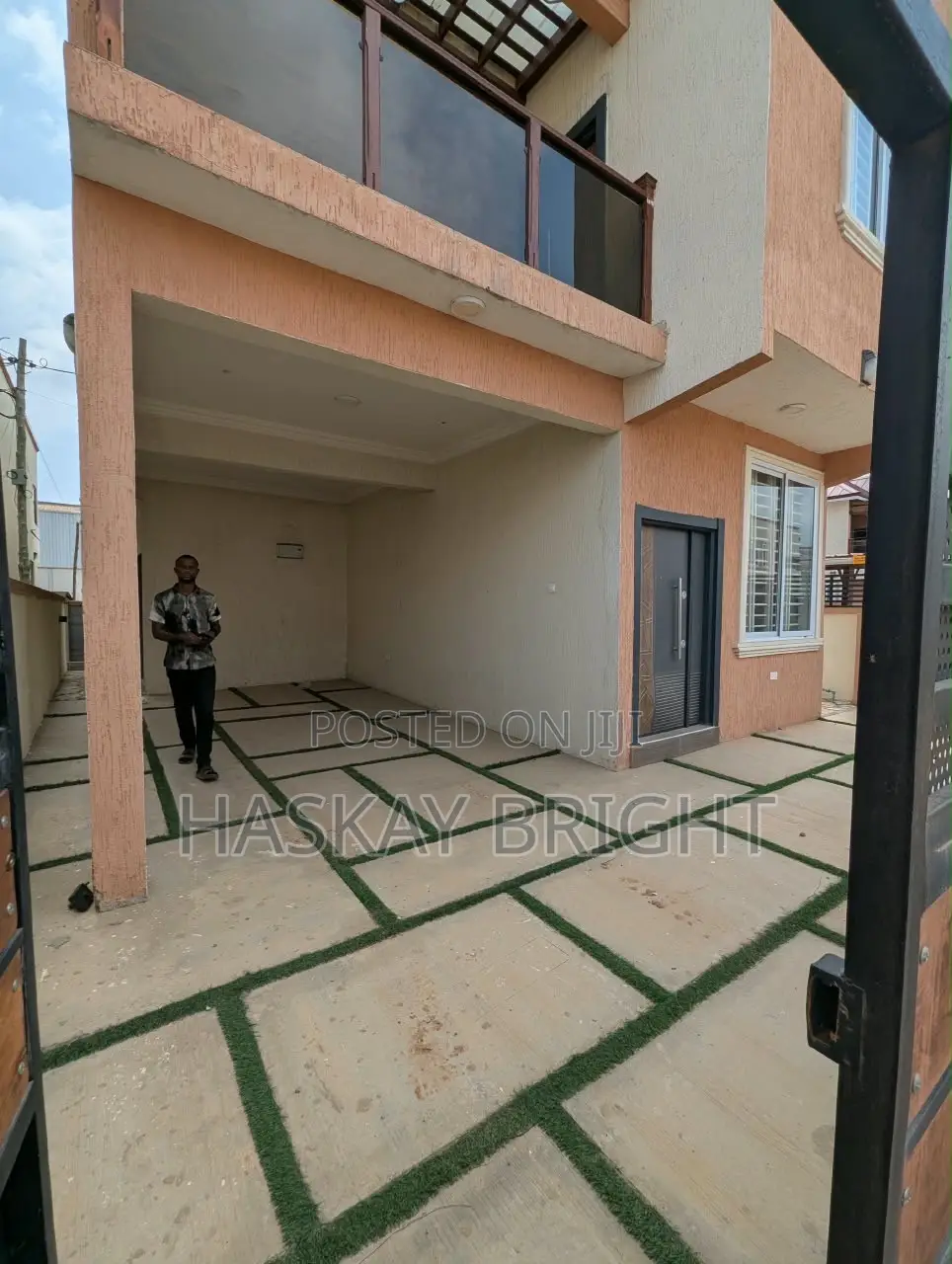 Furnished 2bdrm House in The Mall for rent