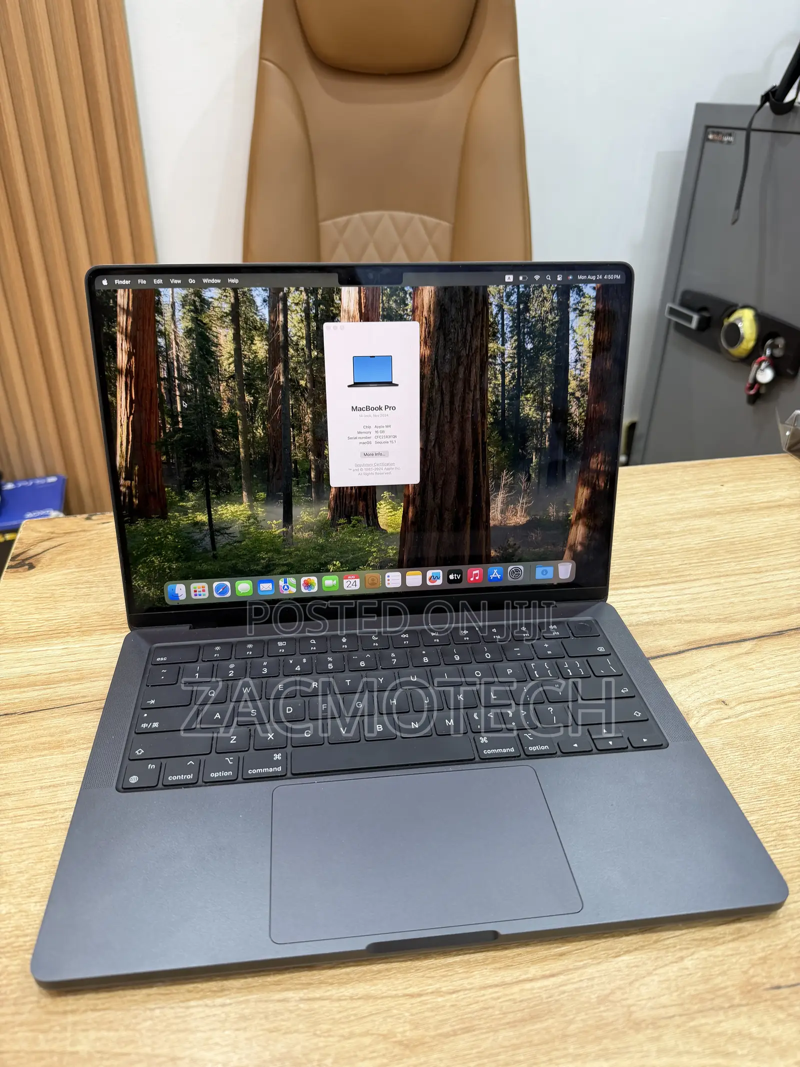Laptop Apple MacBook Pro 2024 M4 16GB Apple M4 SSD 512GB